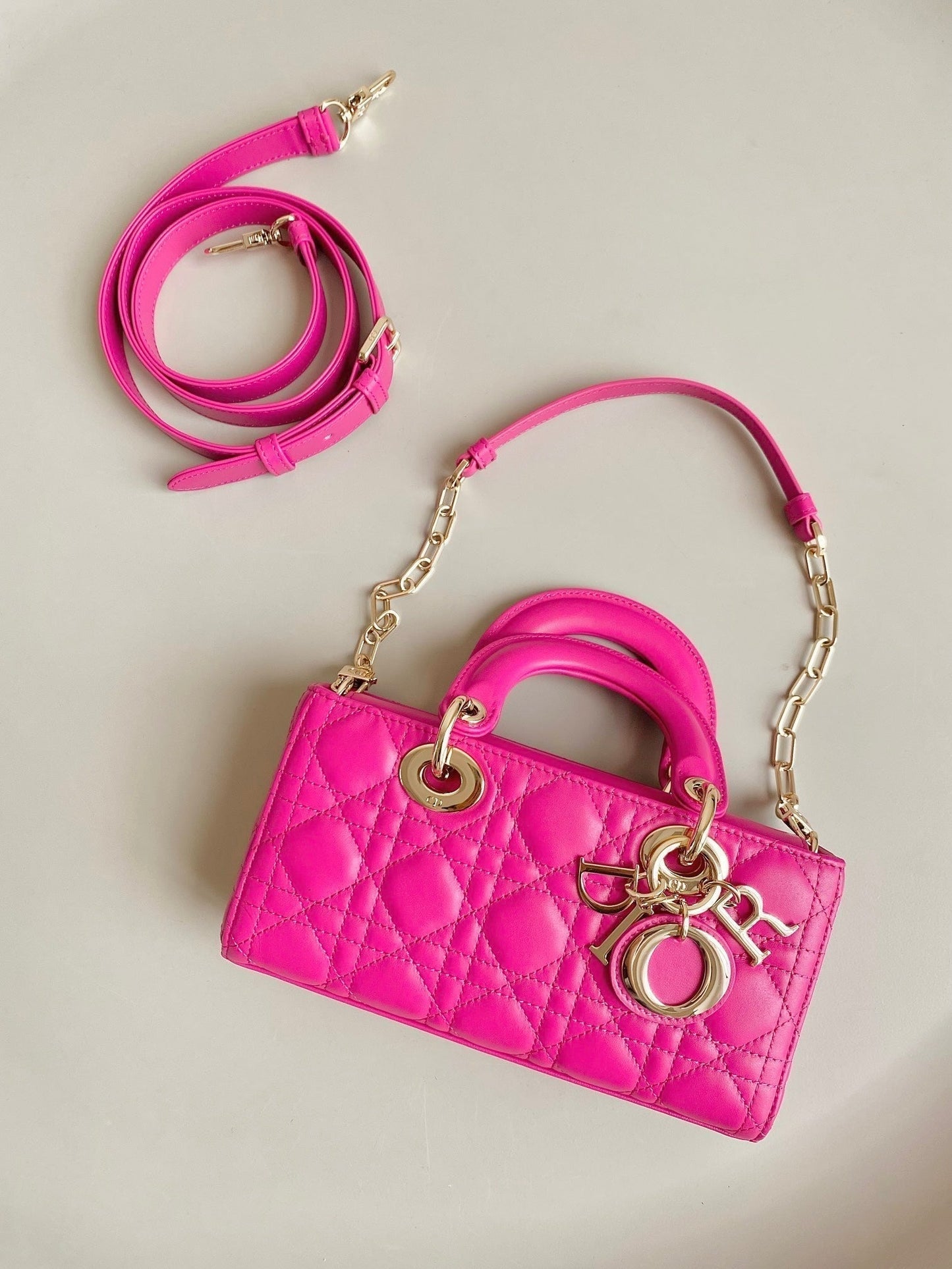 D-JOY BAG 22 IN HOT PINK LAMBSKIN