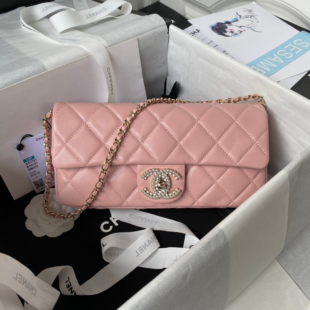 CC 26 CLUTCH WITH CHAIN BAG IN LIGHT PINK CALFSKIN