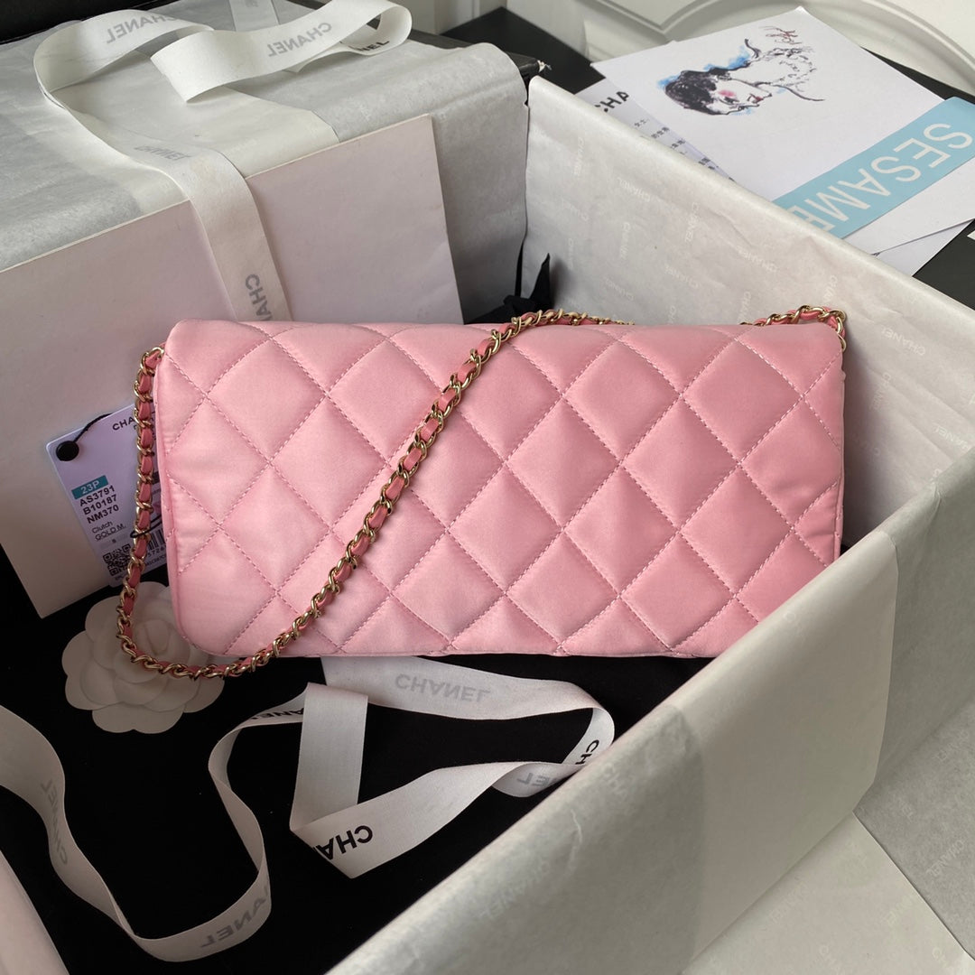 CC 26 CLUTCH WITH CHAIN BAG IN ROSE PINK CALFSKIN