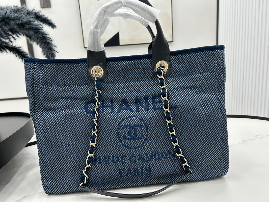 CC DEAUVILLE LARGE 38 TOTE BAG IN COBALT BLUE CANVAS