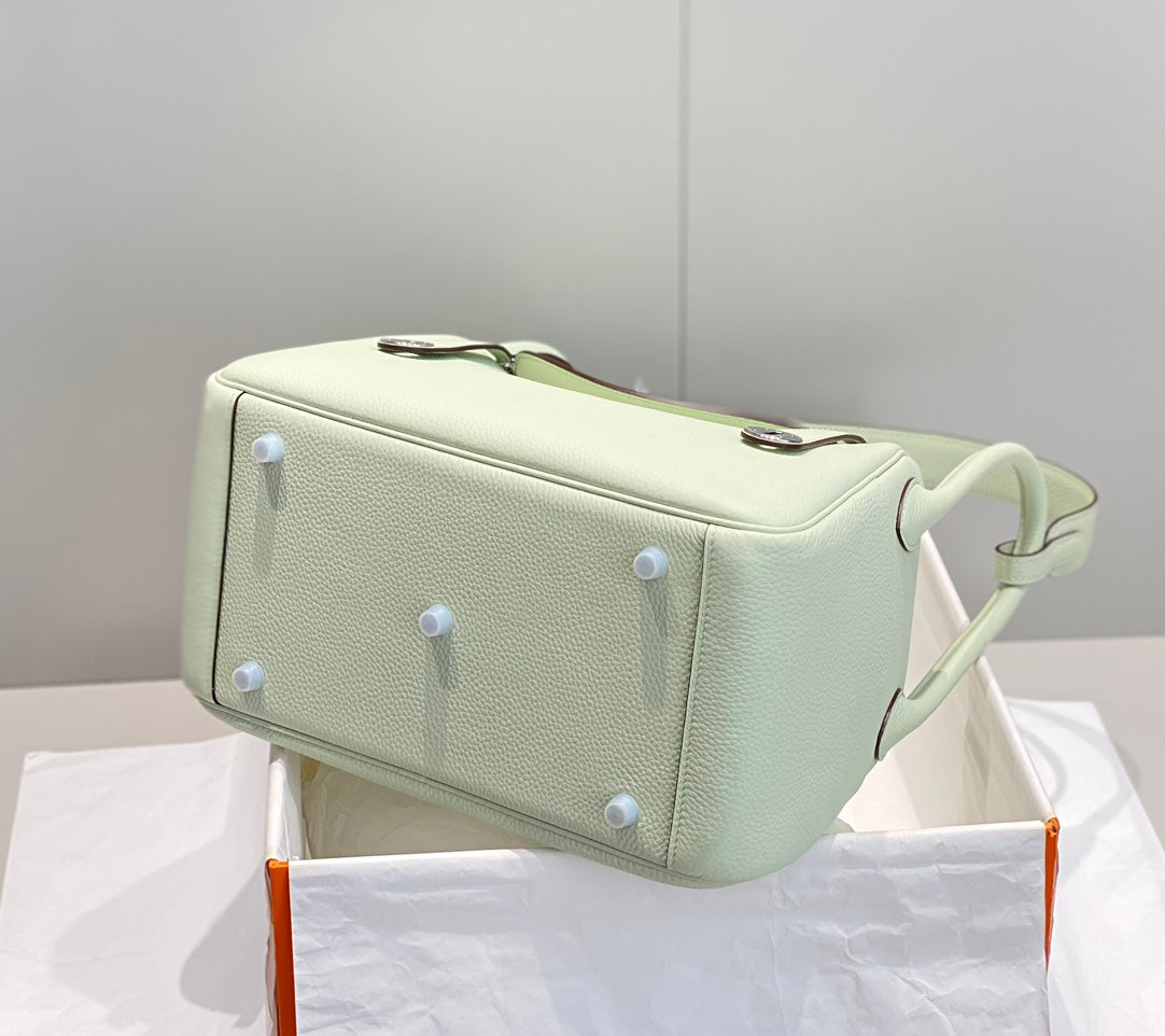 HM LINDY 30 BAG MINT CALFSKIN