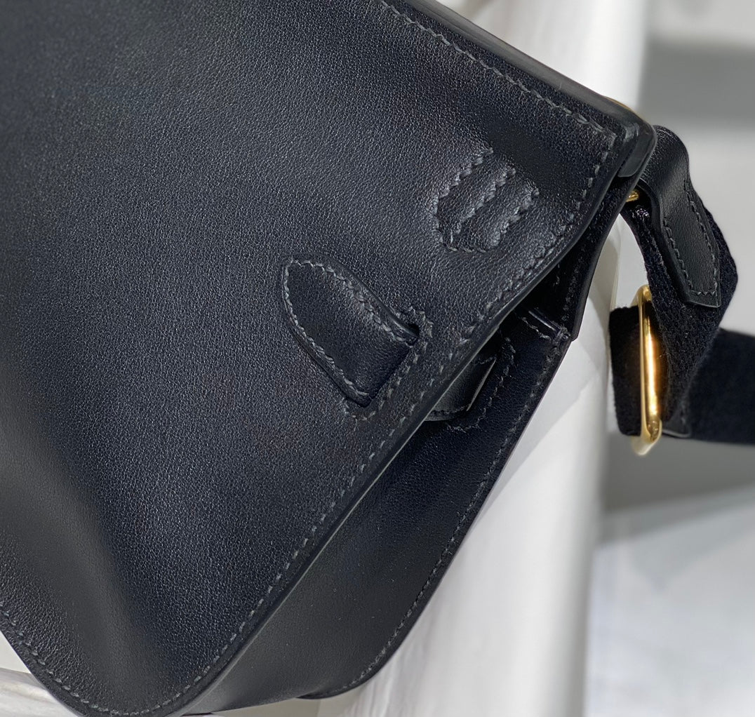 HM JYPSIÈRE MINI 23 BLACK CALFSKIN GOLD HARDWARE