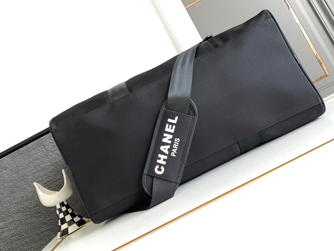 CC TRAVEL BAG 45 IN BLACK CANVAS WITH WHITE LOGO