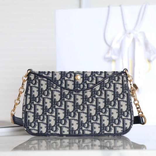 MINI 21 CHAIN HANDBAG BLACK OBLIQUE JACQUARD