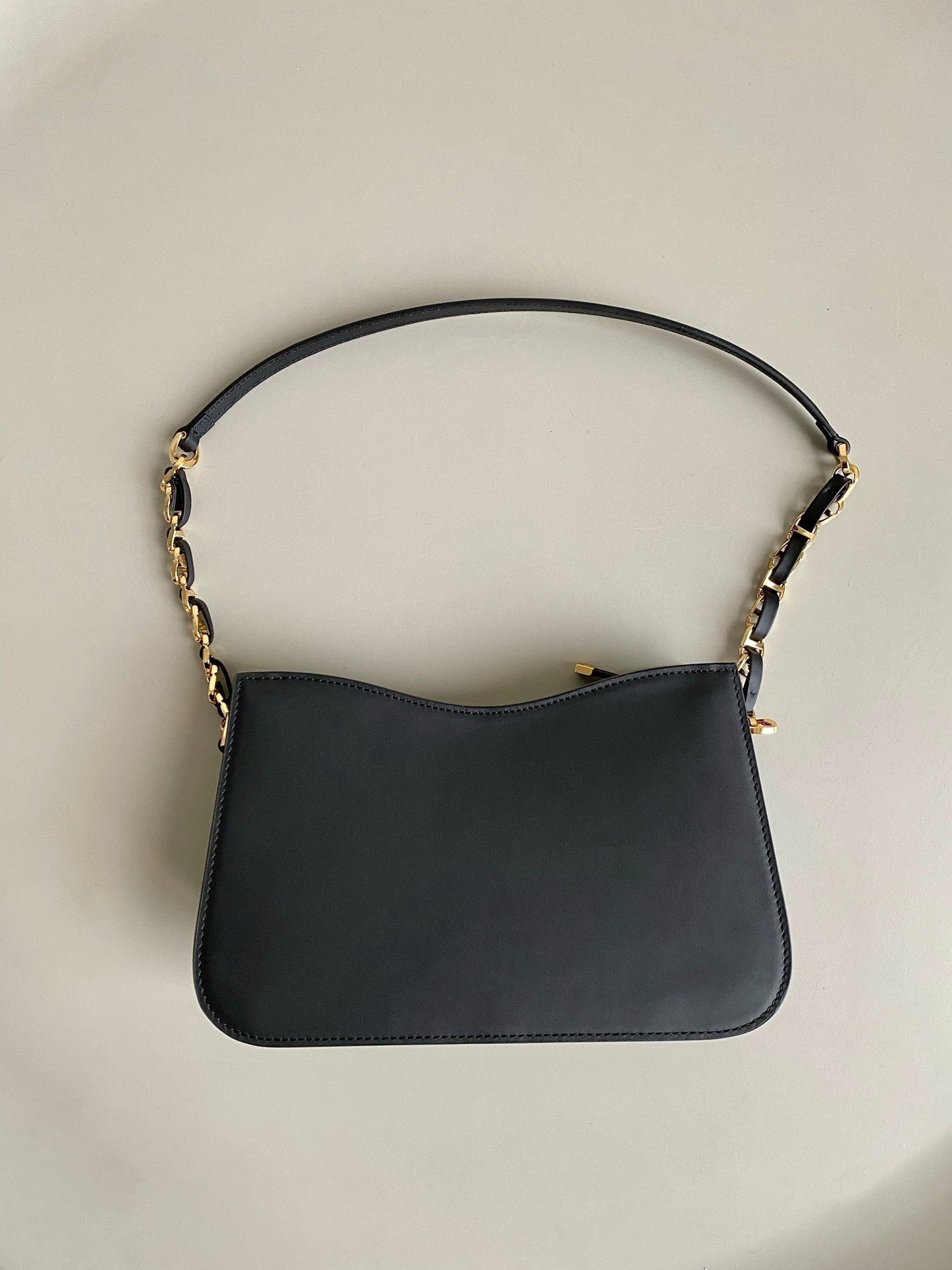 MINI HOBO 23 BAG IN BLACK CALFSKIN