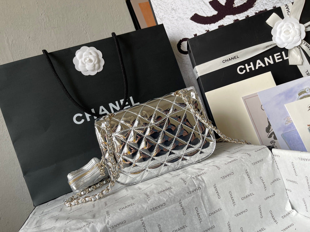 CC MINI 19 FLAP BAG IN SILVER METALLIC CALFSKIN