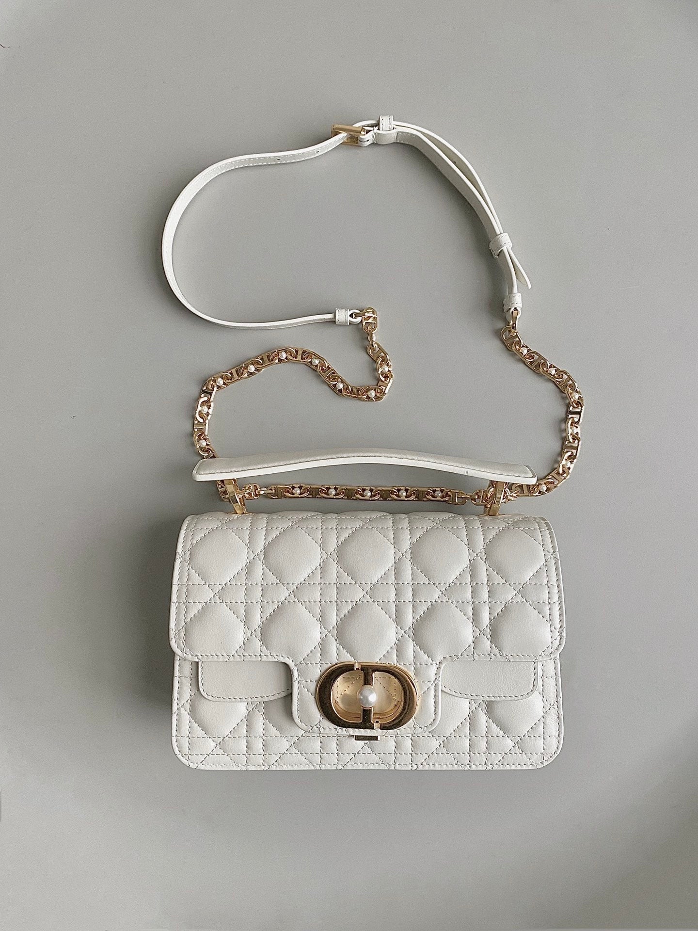 MINI JOLIE 22 BAG WHITE CALFSKIN