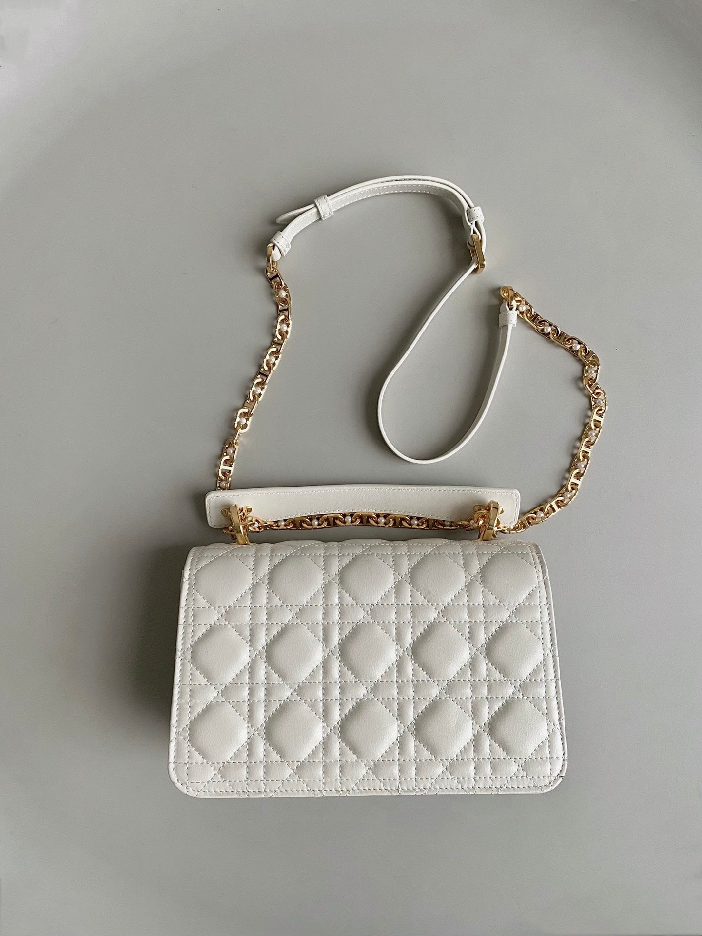 MINI JOLIE 22 BAG WHITE CALFSKIN