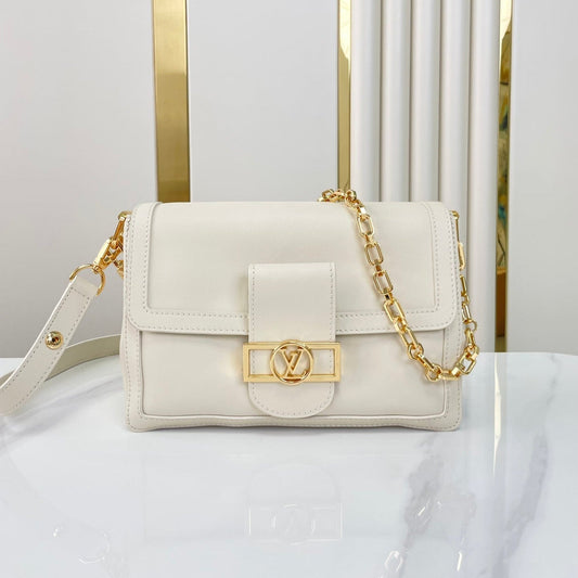 DAUPHINE SOFT MM 24 IN WHITE SMOOTH LAMBSKIN GOLD HARDWARE