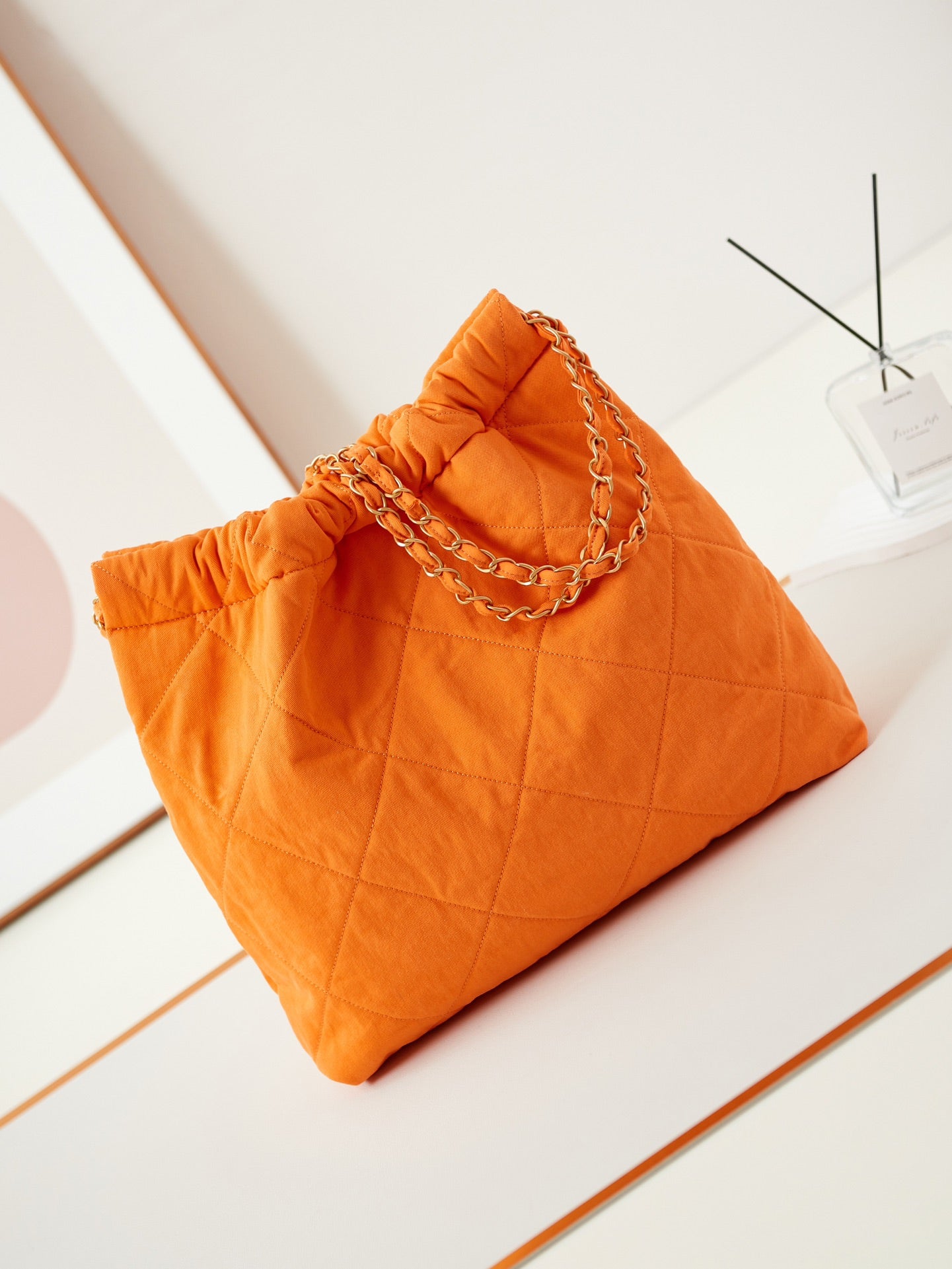 CC CLASSIC MEDIUM 37 BAG IN SAFETY ORANGE CANVAS