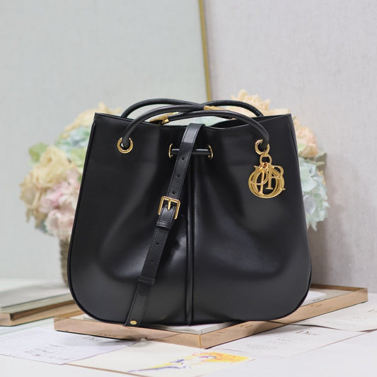 MEDIUM 34 NOLITA BAG IN BLACK SMOOTH CALFSKIN