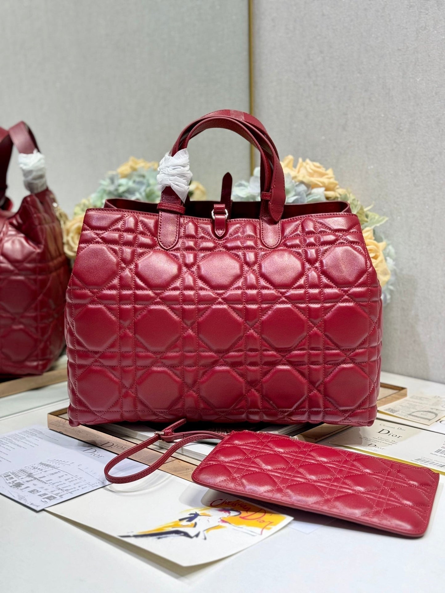 MEDIUM 37 TOUJOURS BAG IN RUBY RED MACROCANNAGE LAMBSKIN