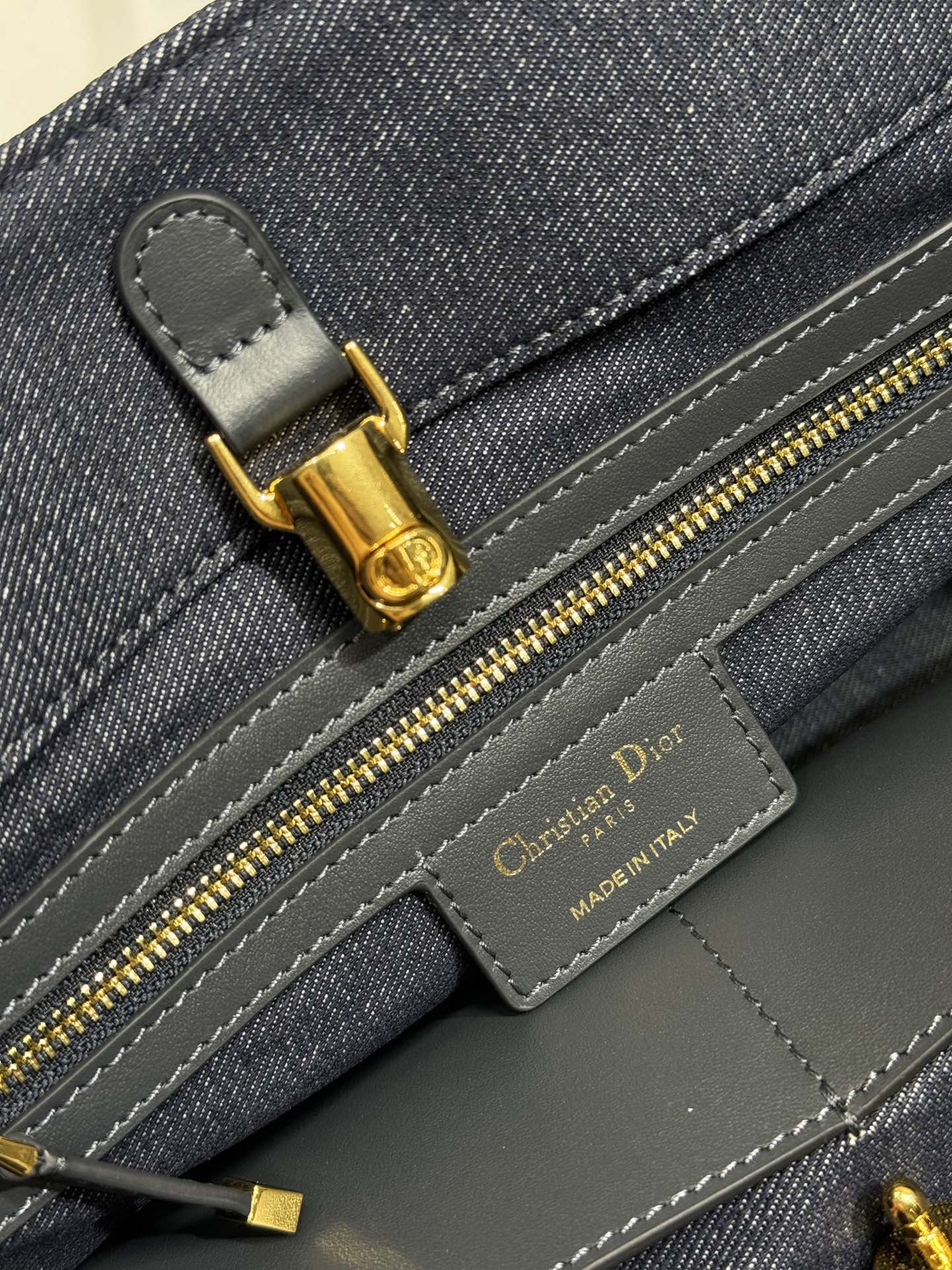 MEDIUM 37 TOUJOURS BAG IN BLACK CANNAGE DENIM