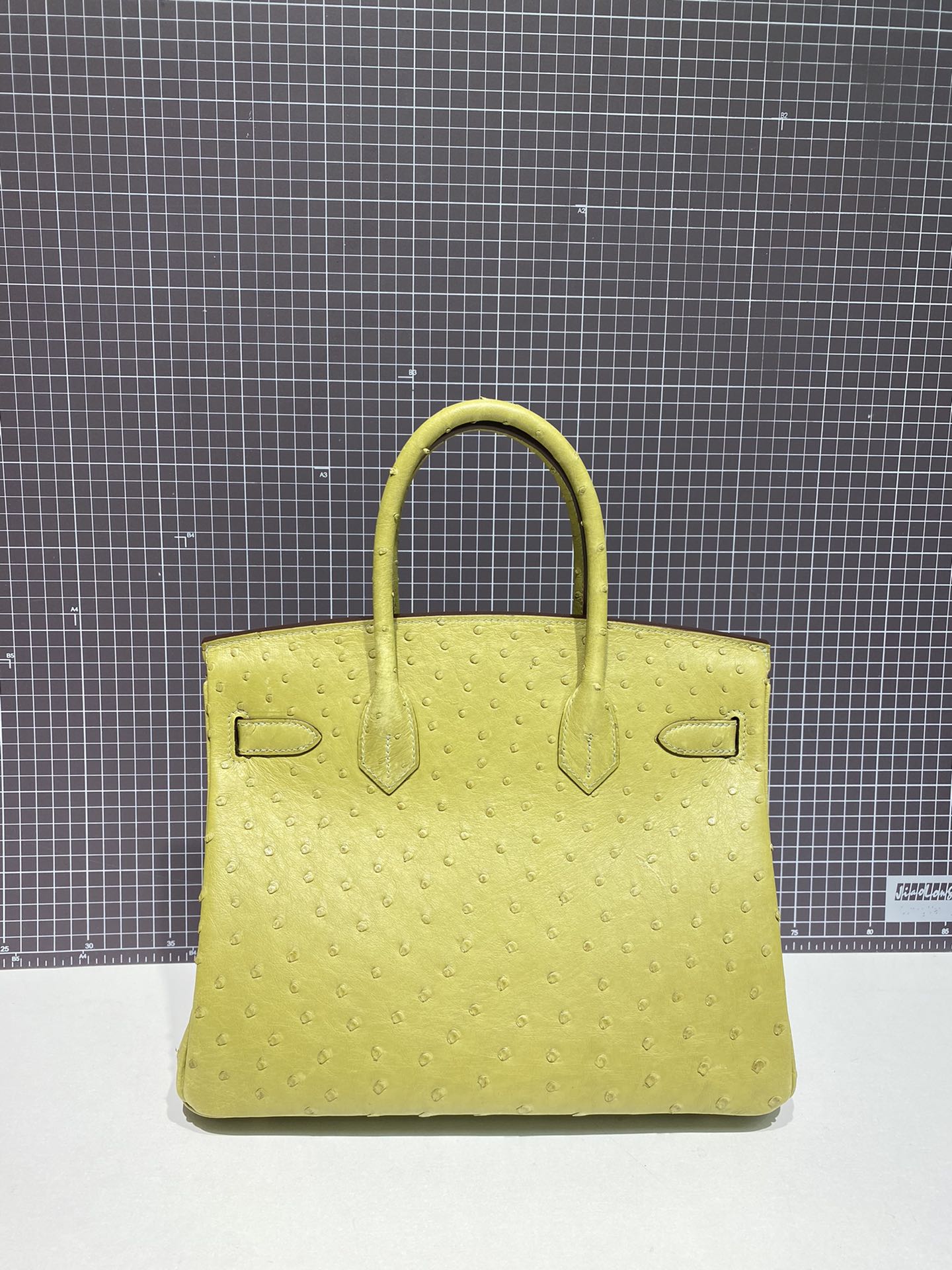 HM BIRKIN 30CM LIME OSTRICH LEATHER GOLD HARDWARE