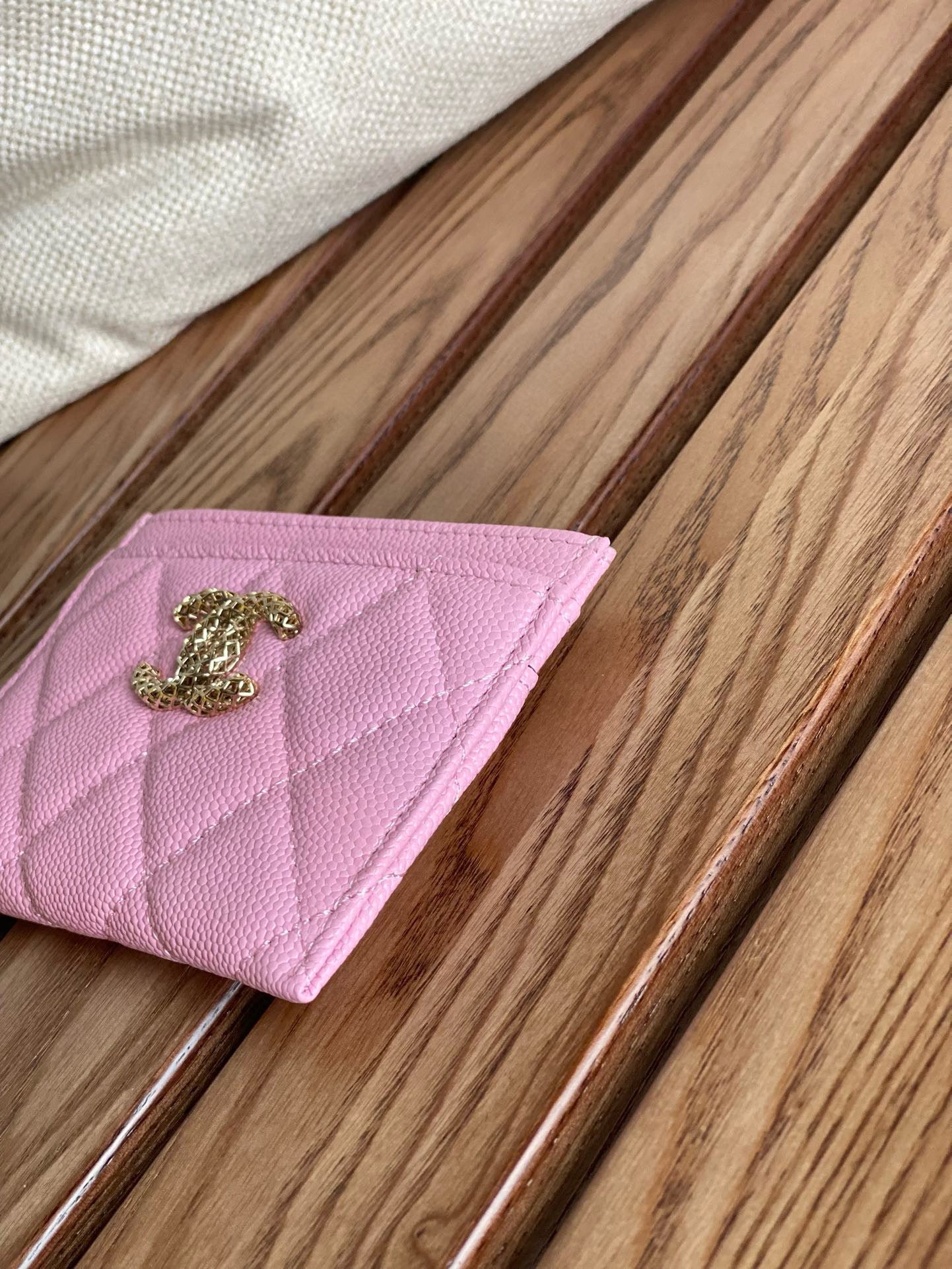 CC CARD HOLDER 10 PINK CAVIAR