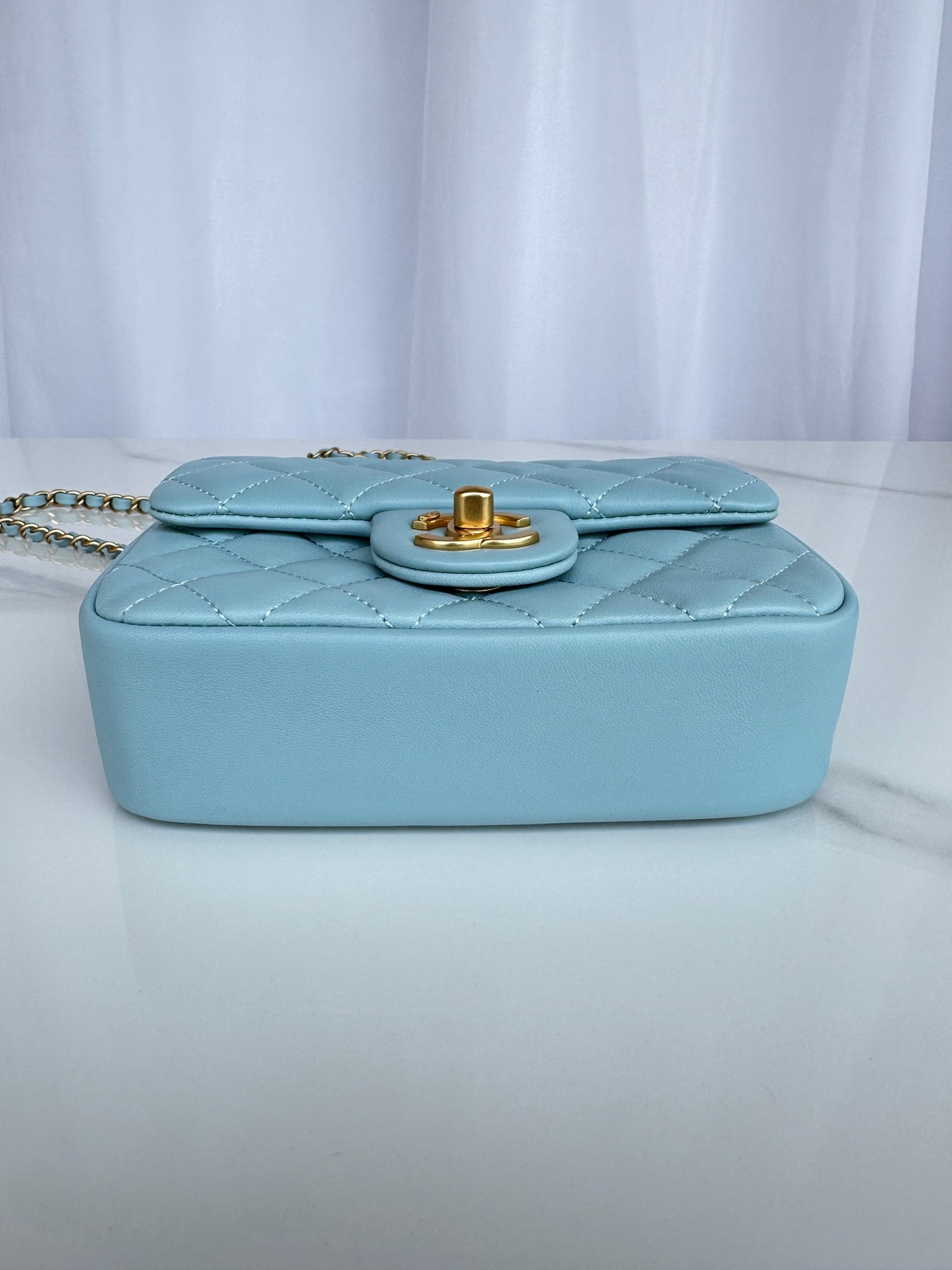 CC MINI 18 FLAP BAG IN LIGHT BLUE CALFSKIN