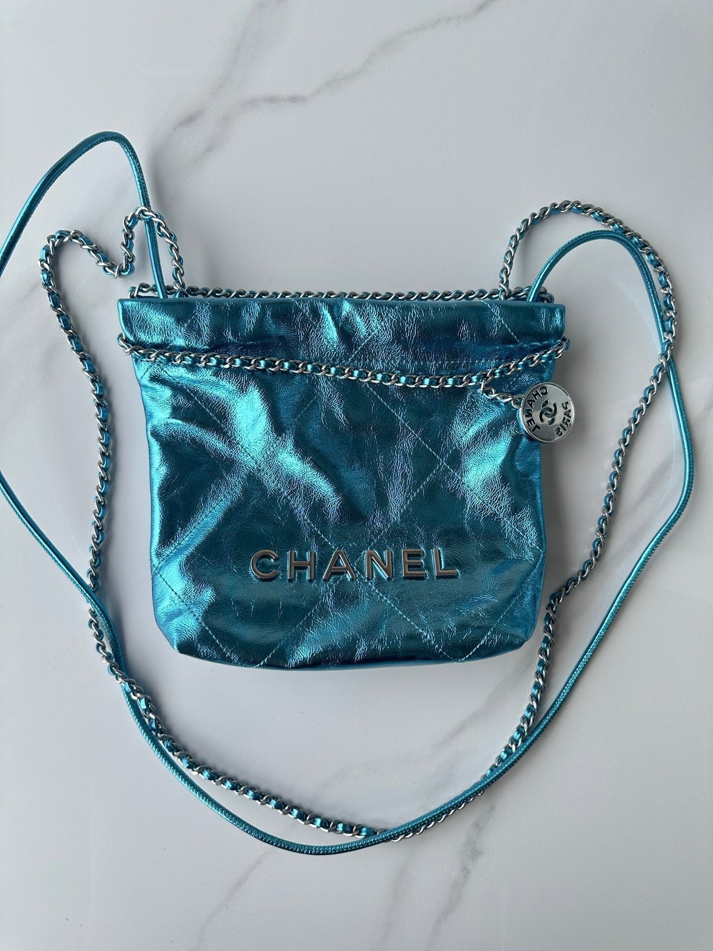 CC MINI 20 BAG IN CERULEAN BLUE METALLIC LAMBSKIN