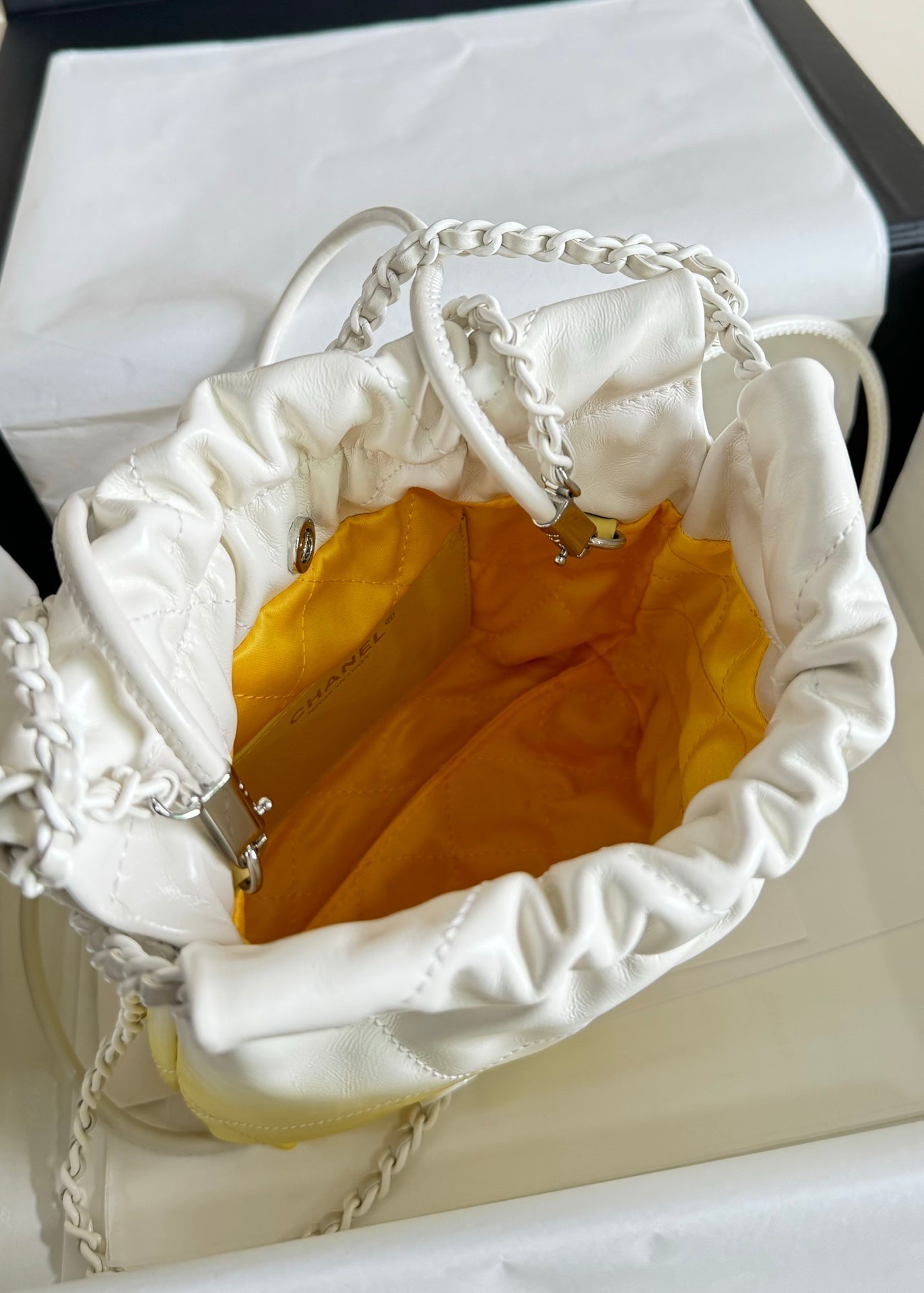 CC HOBO MINI 20CM YELLOW WHITE LAMBSKIN