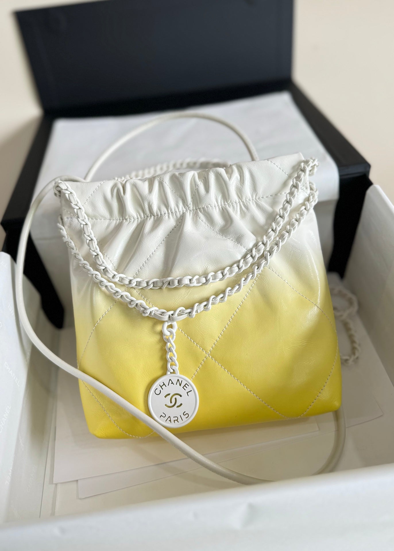 CC HOBO MINI 20CM YELLOW WHITE LAMBSKIN