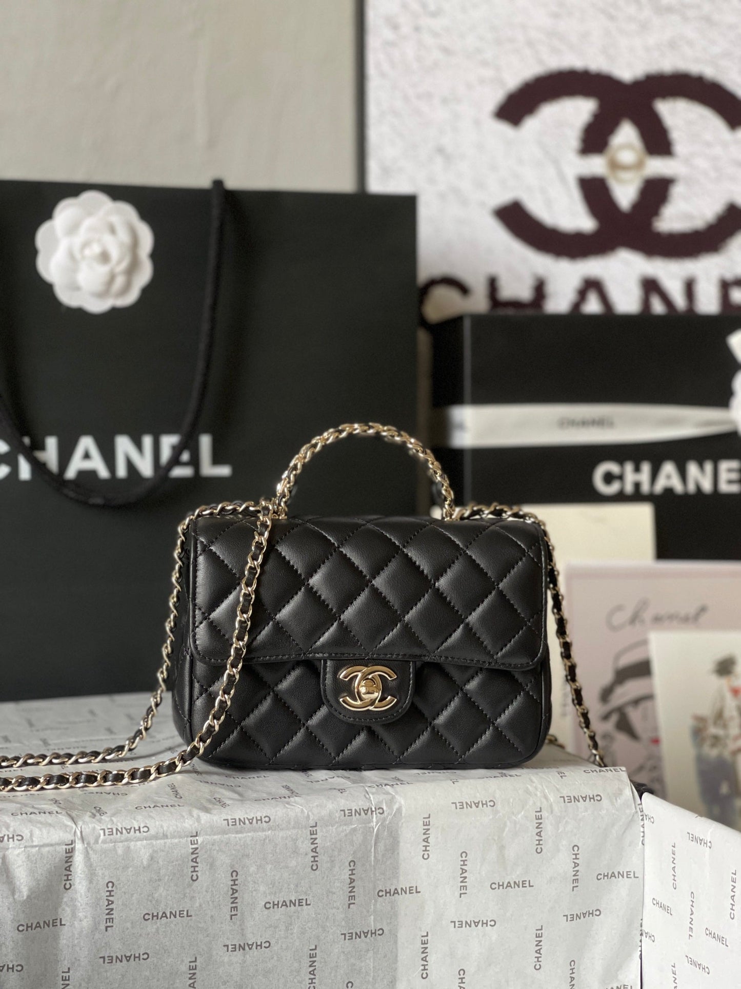 CC MINI 18 FLAP BAG IN BLACK LAMBSKIN