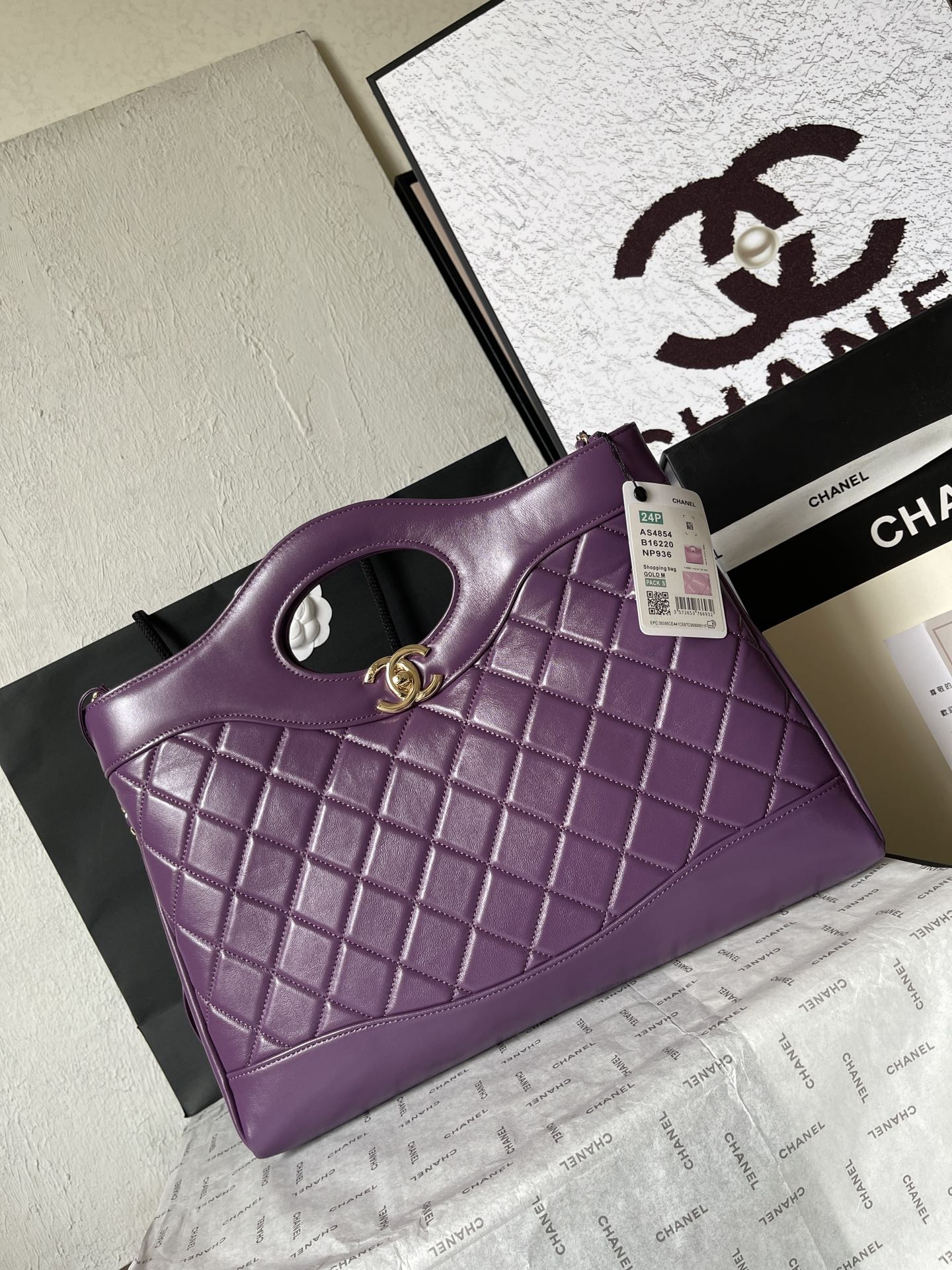 CC MEDIUM 36 SHOPPING BAG IN VIOLET PURPLE CALFSKIN