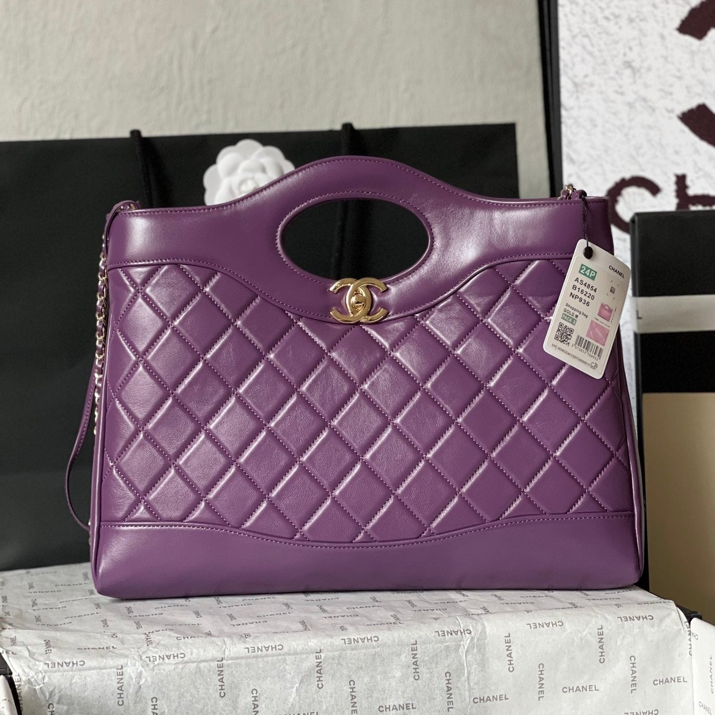 CC MEDIUM 36 SHOPPING BAG IN VIOLET PURPLE CALFSKIN