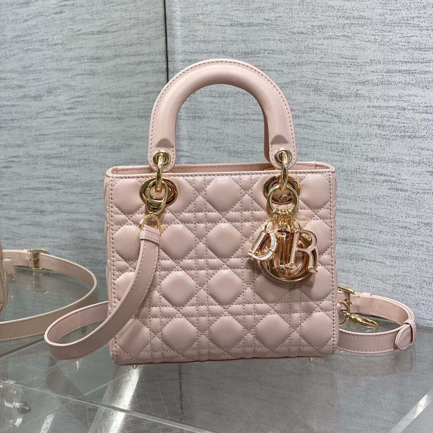 LADY MINI BAG 20 IN LIGHT PINK LAMBSKIN