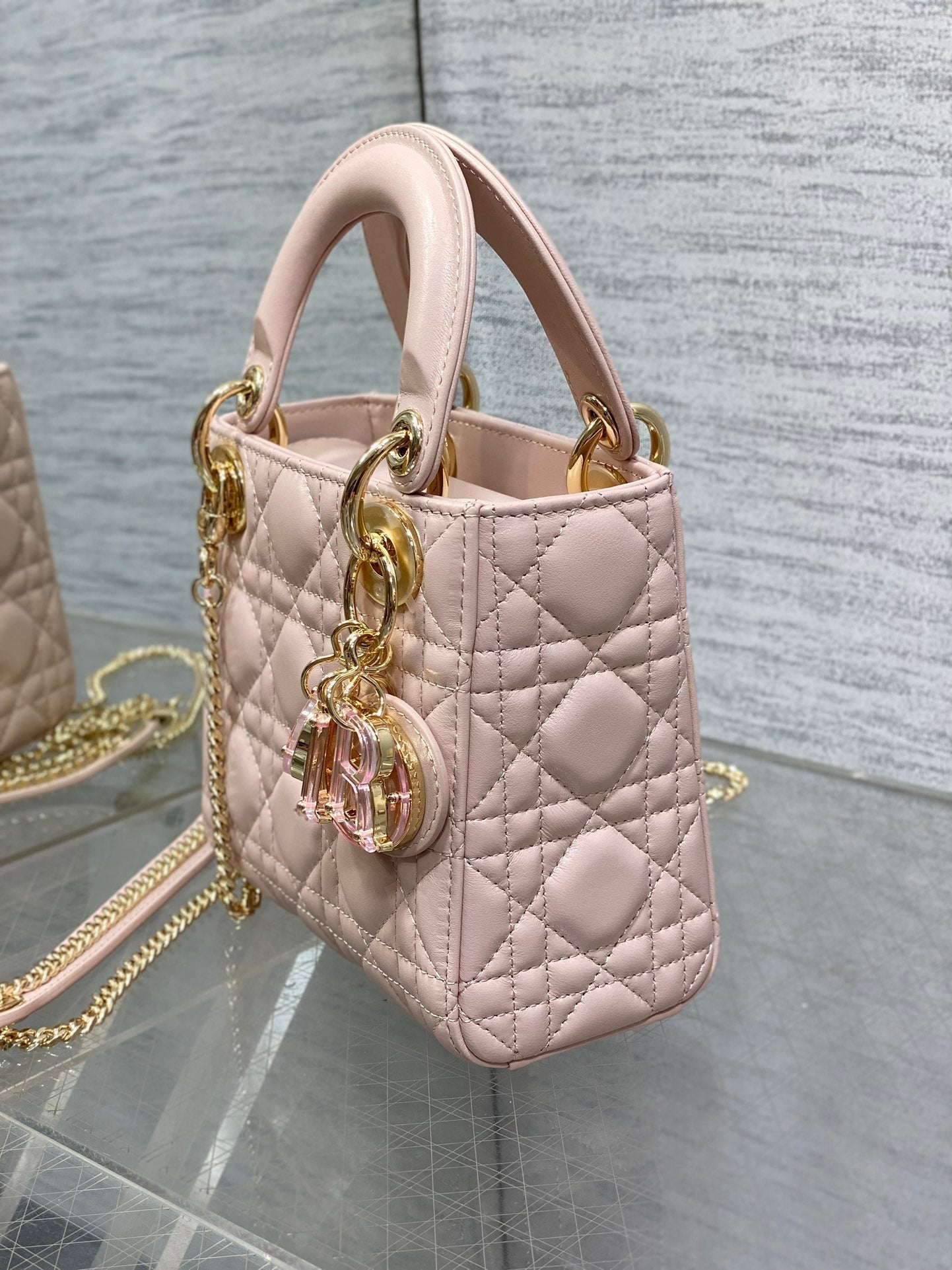 LADY MINI BAG 17 IN LIGHT PINK LAMBSKIN