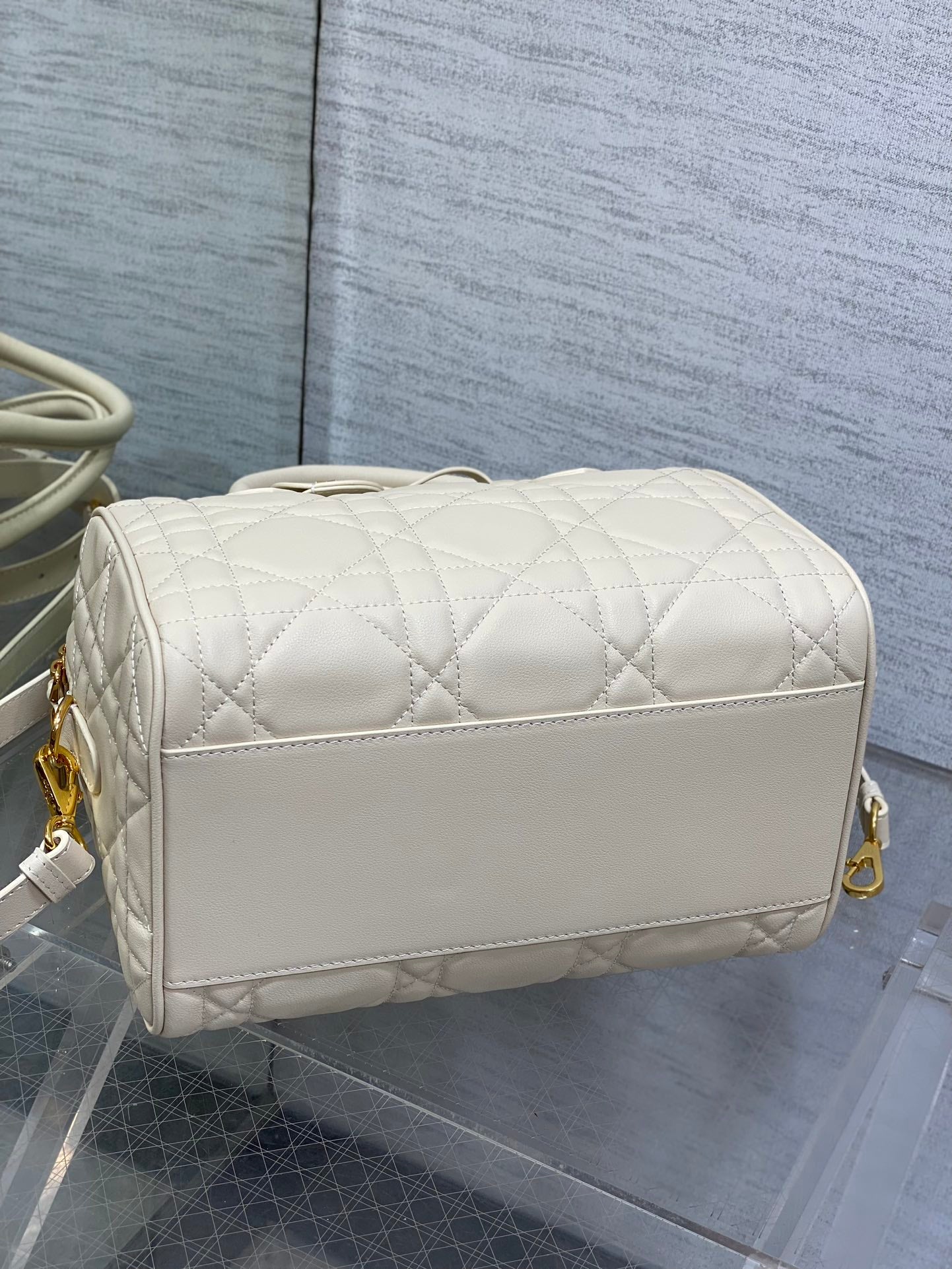 GROOVE 25 BAG IN WHITE CREAM LAMBSKIN