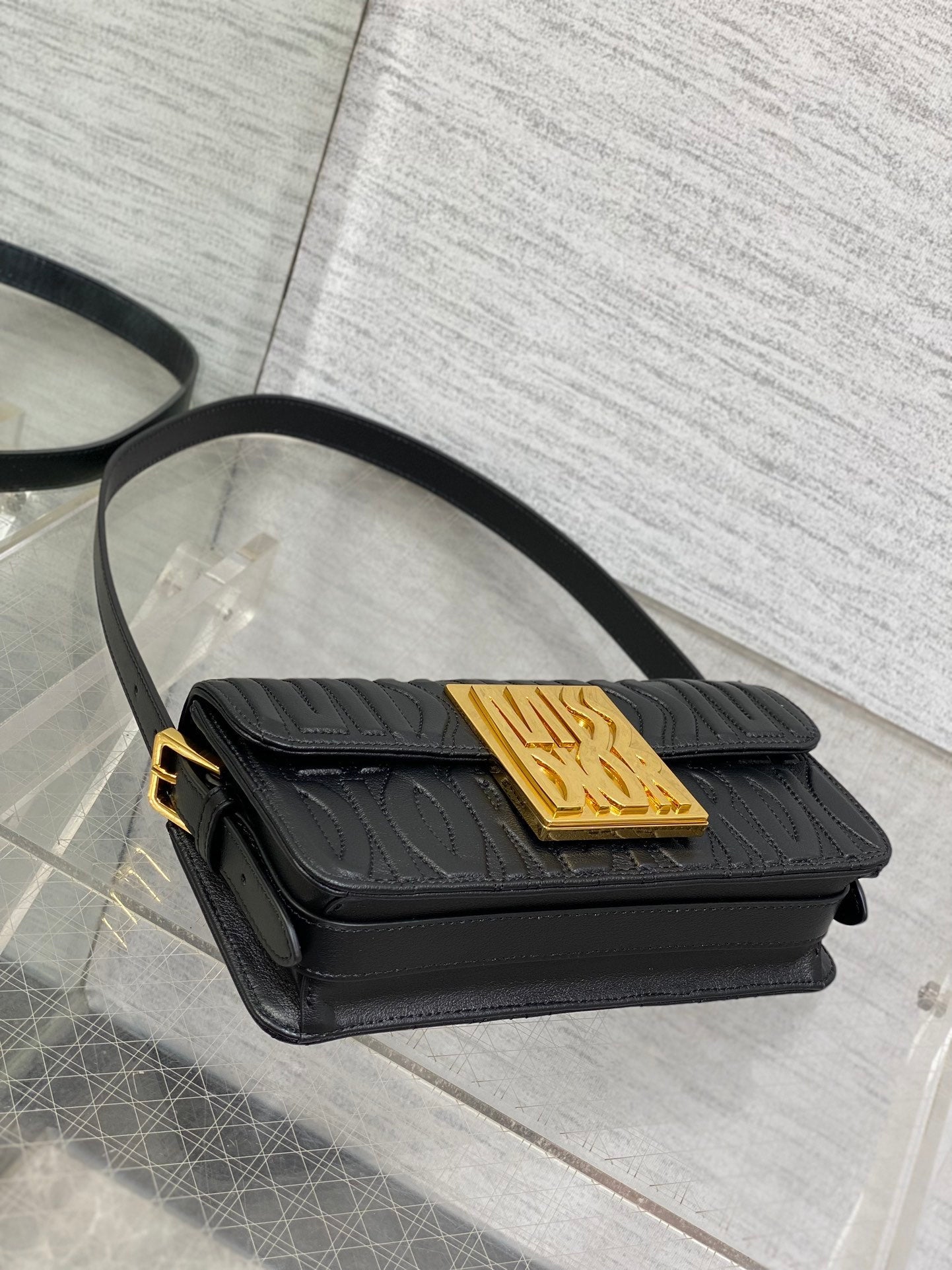 FLAP BAG 18 BLACK QUILTED ALLOVER CALFSKIN