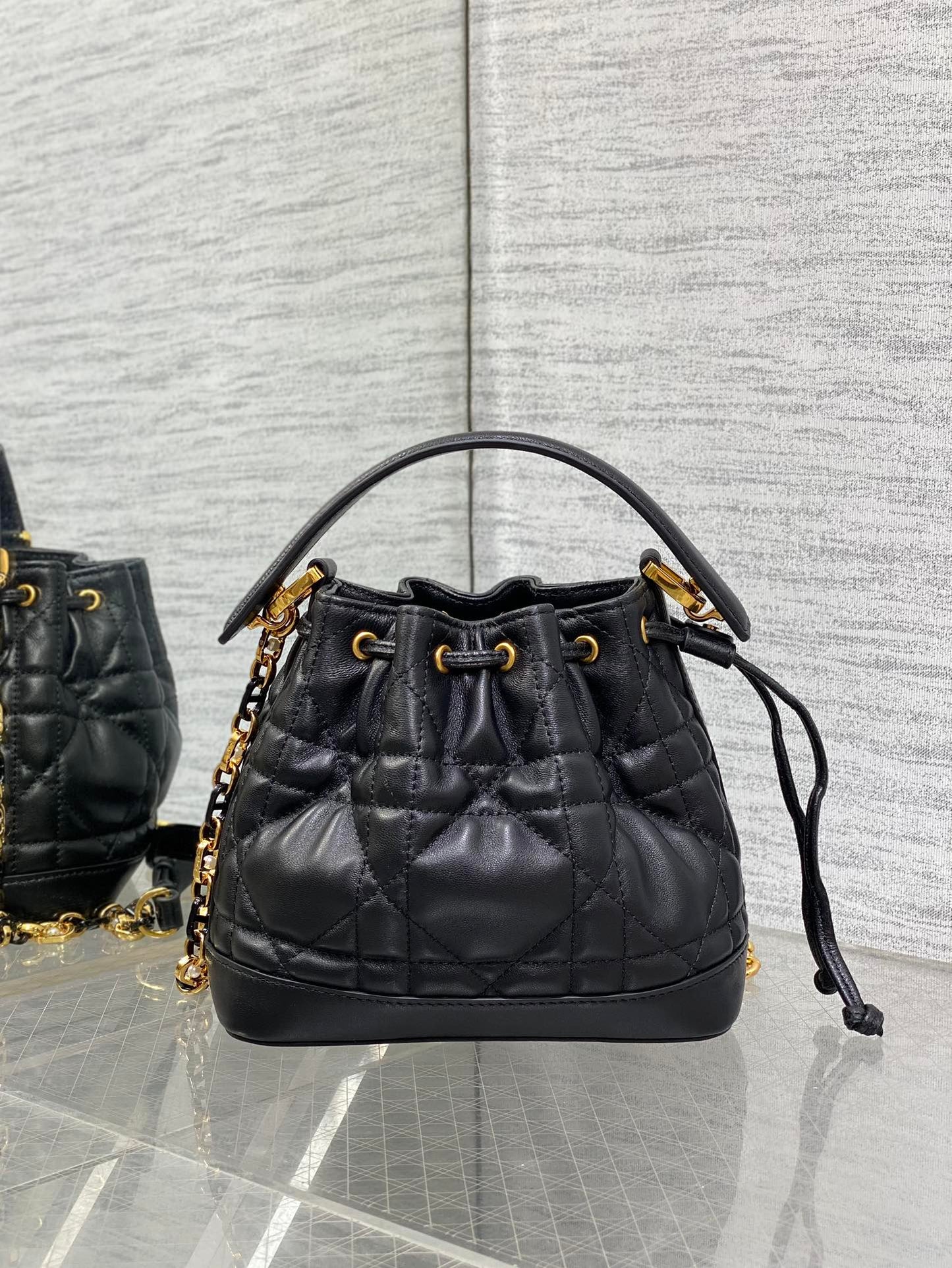 SMALL 18 JOLIE BUCKET BAG BLACK MACROCANNAGE LAMBSKIN