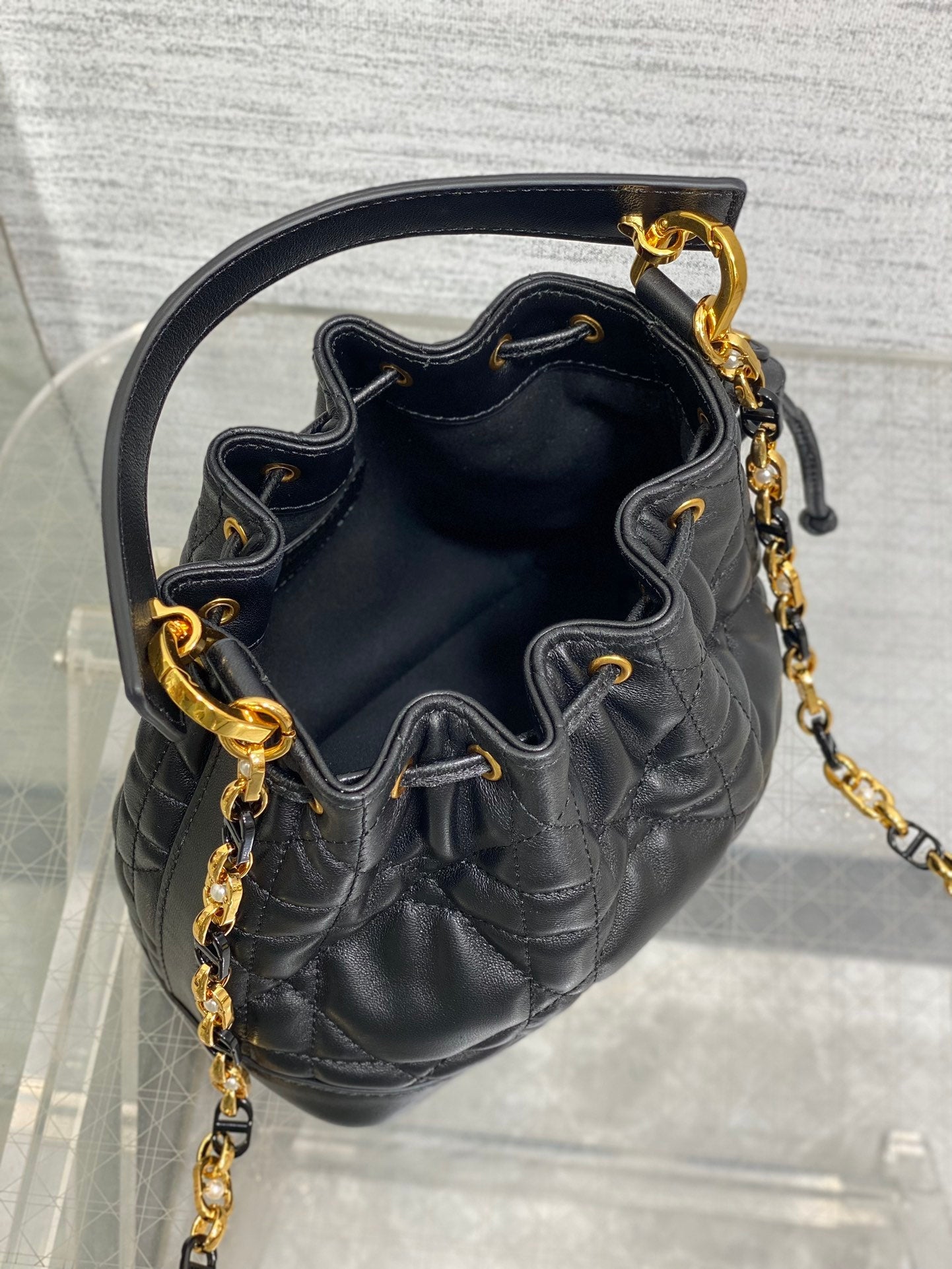 SMALL 18 JOLIE BUCKET BAG BLACK MACROCANNAGE LAMBSKIN