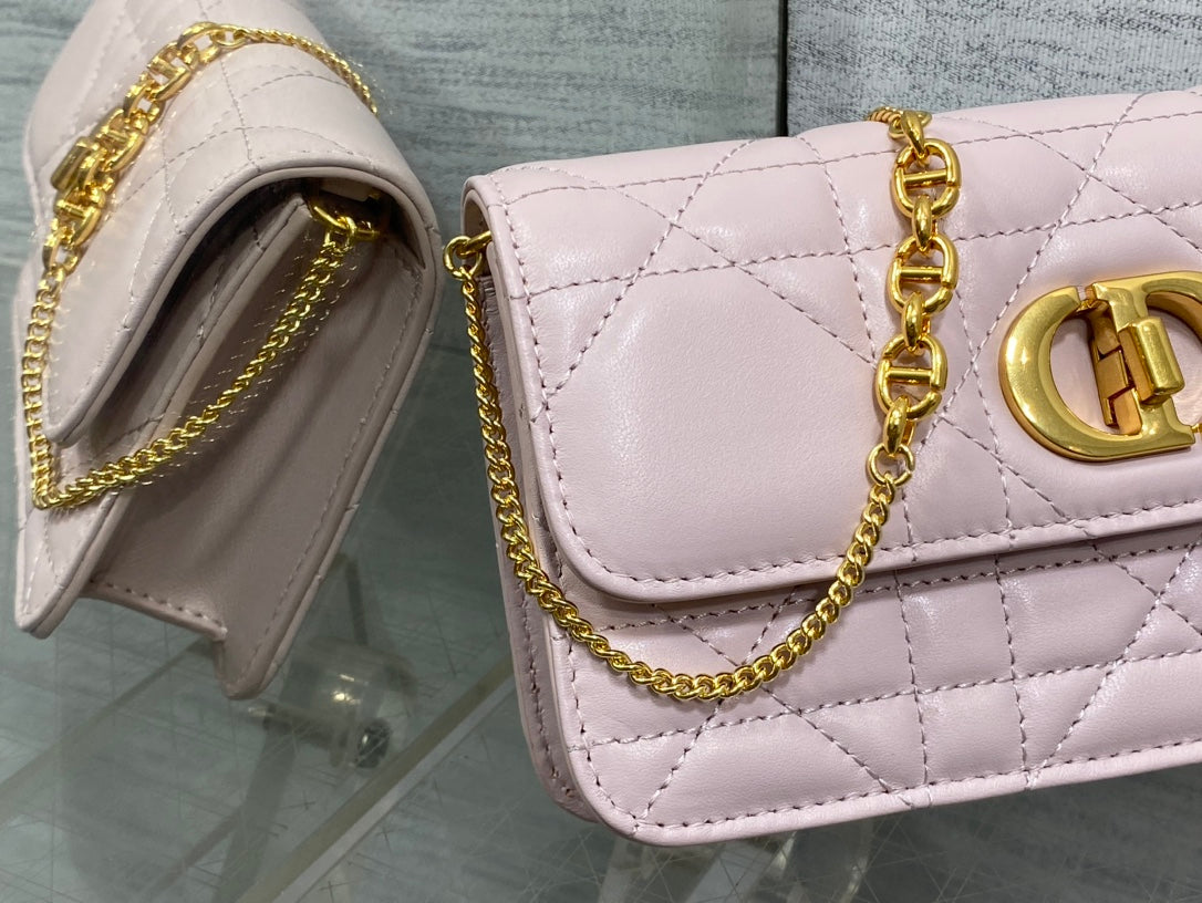 MONTAIGNE AVENUE MINI 19 BAG IN LIGHT PINK CALFSKIN WITH GOLD HARDWARE