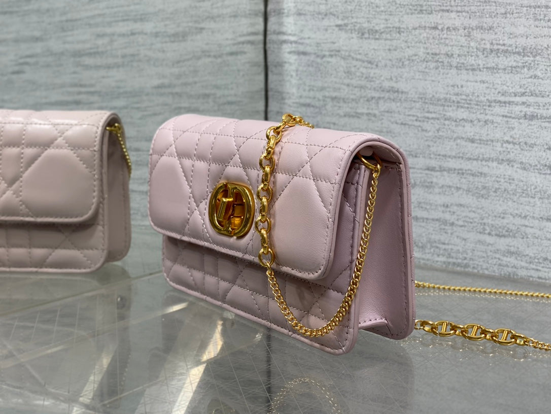 MONTAIGNE AVENUE MINI 19 BAG IN LIGHT PINK CALFSKIN WITH GOLD HARDWARE