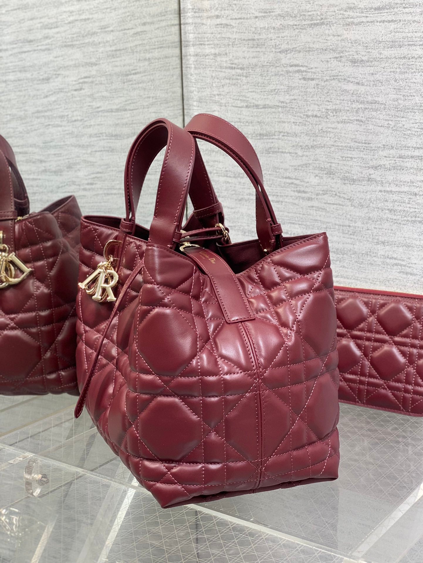 ALWAYS MEDIUM 28 BAG IN BURGUNDY RED MACROCANNAGE CALFSKIN