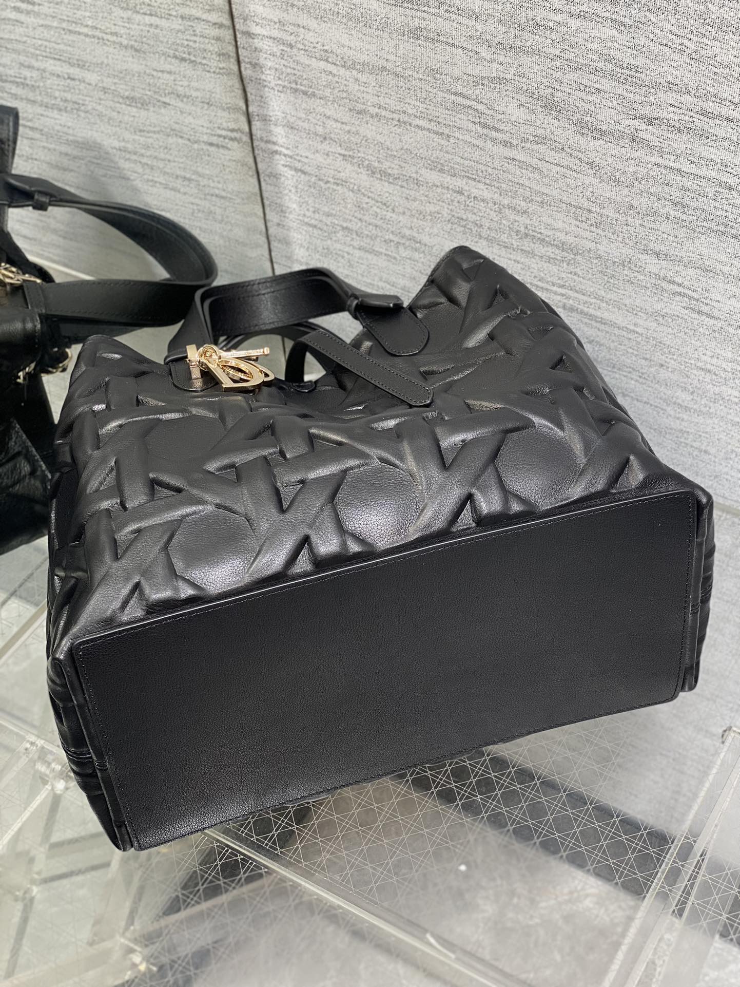 ALWAYS MEDIUM 28 BAG IN BLACK MACROCANNAGE CALFSKIN