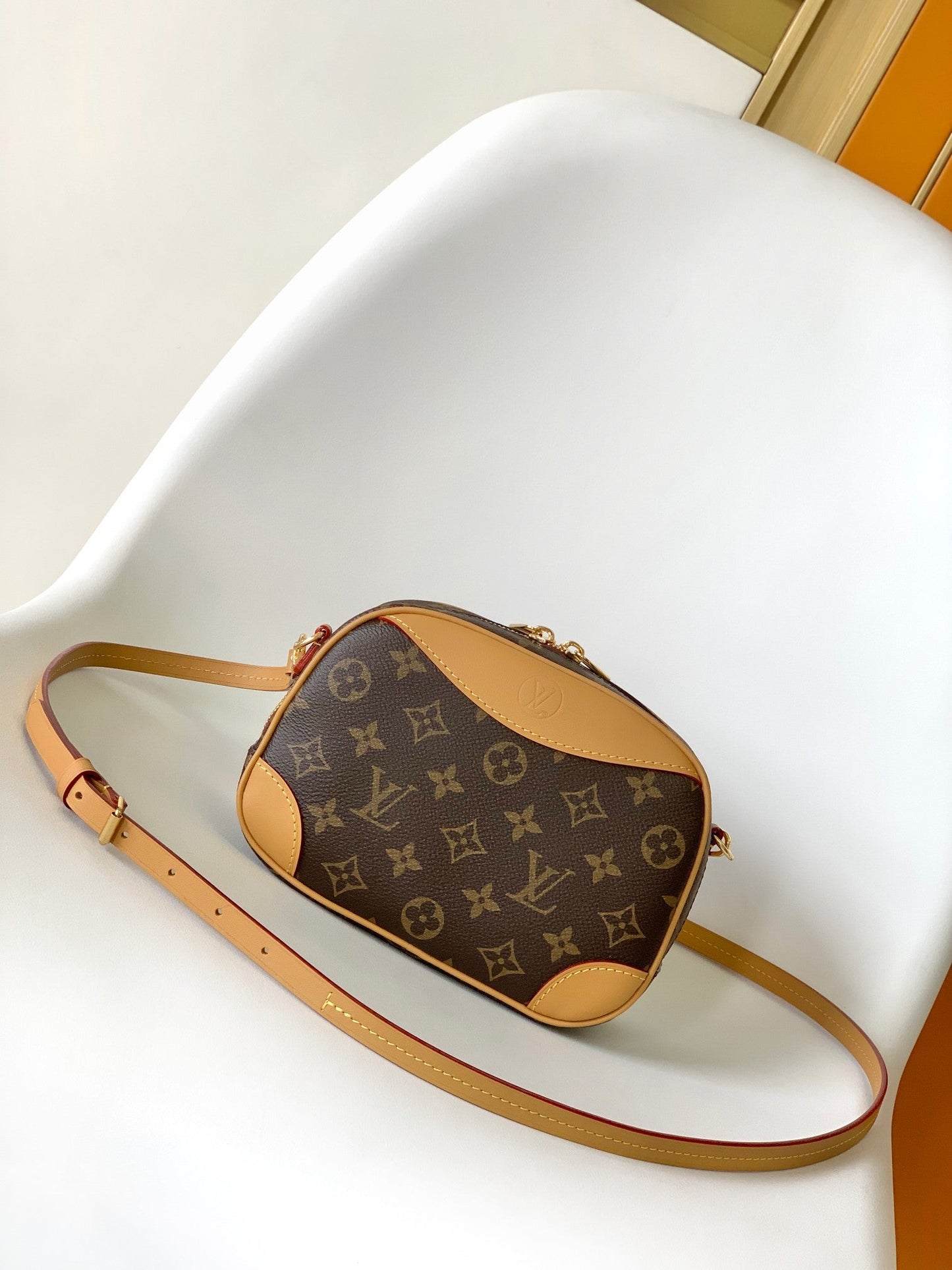 DEAUVILLIE MINI 22 MONOGRAM CANVAS BROWN