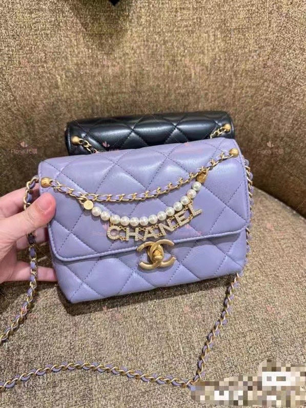 CC MINI 22 FLAP BAG IN LIGHT PURPLE CALFSKIN GOLD HARDWARE WITH PEARL CHAIN