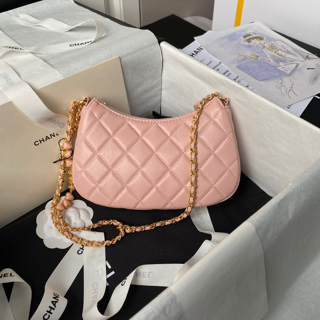 CC 20 CLUTCH BAG IN LIGHT PINK CALFSKIN WITH STRAP