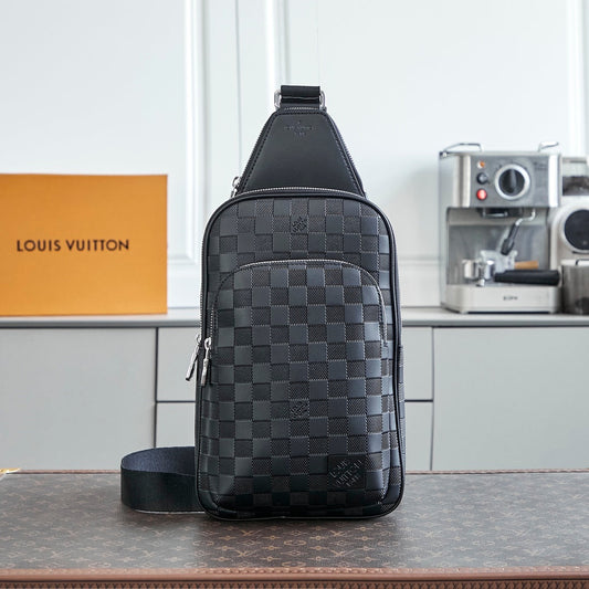 AVENUE SLINGBAG 31 IN BLACK DAMIER INFINI CALFSKIN