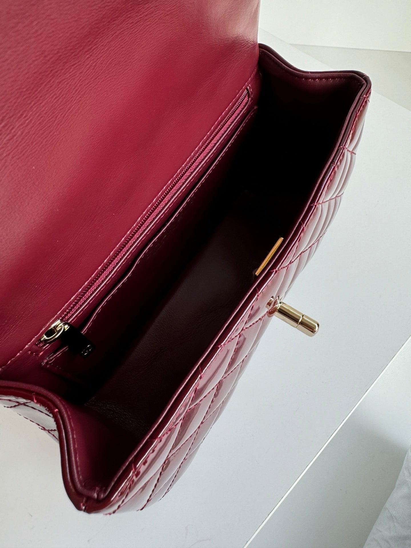 MINI FLAP BAG 20 IN MAHOGANY RED GLOSSY CALFSKIN GOLD HARDWARE