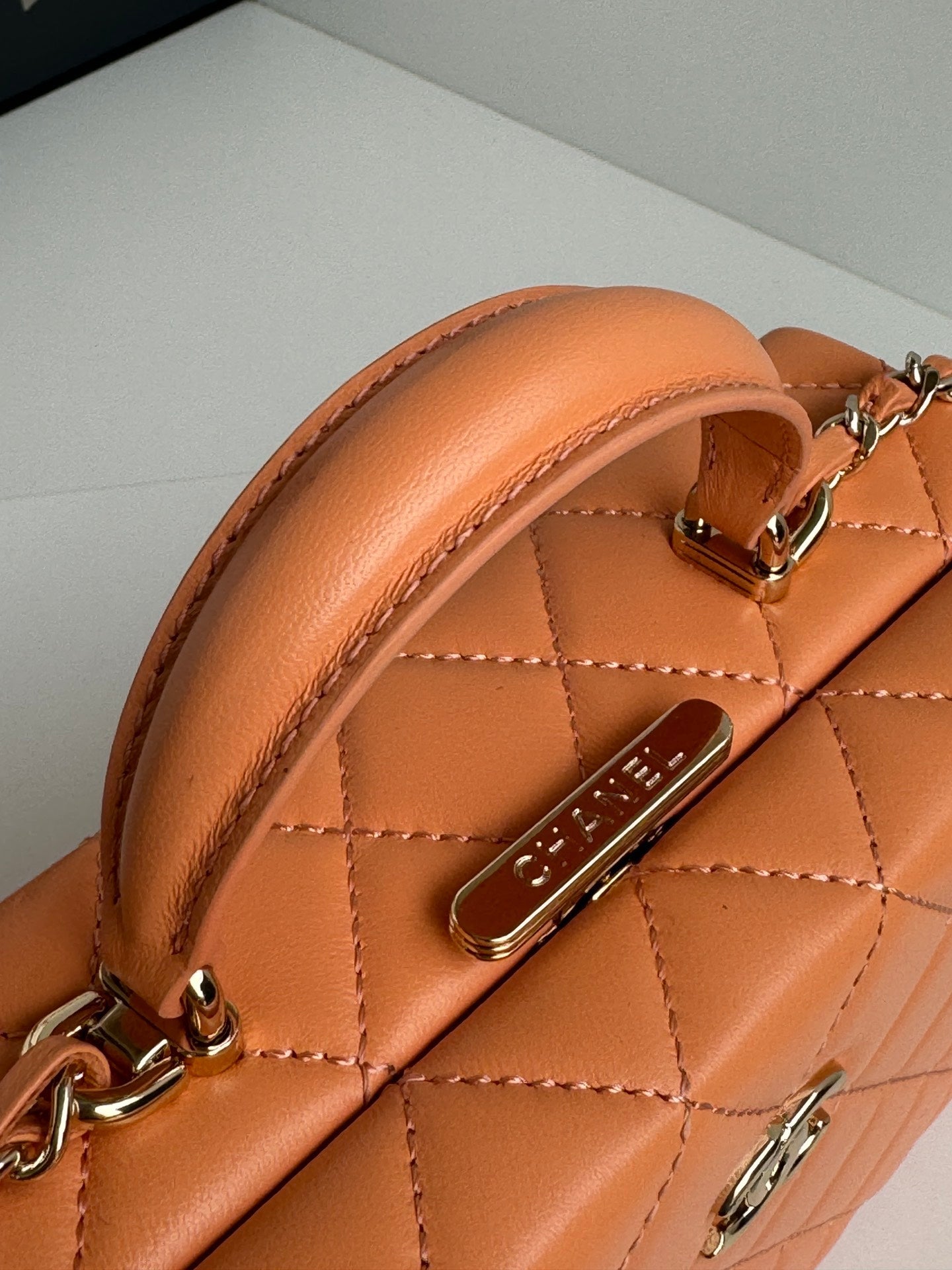 SMALL BOX BAG 18 IN CARROT LAMBSKIN GOLD HARDWARE