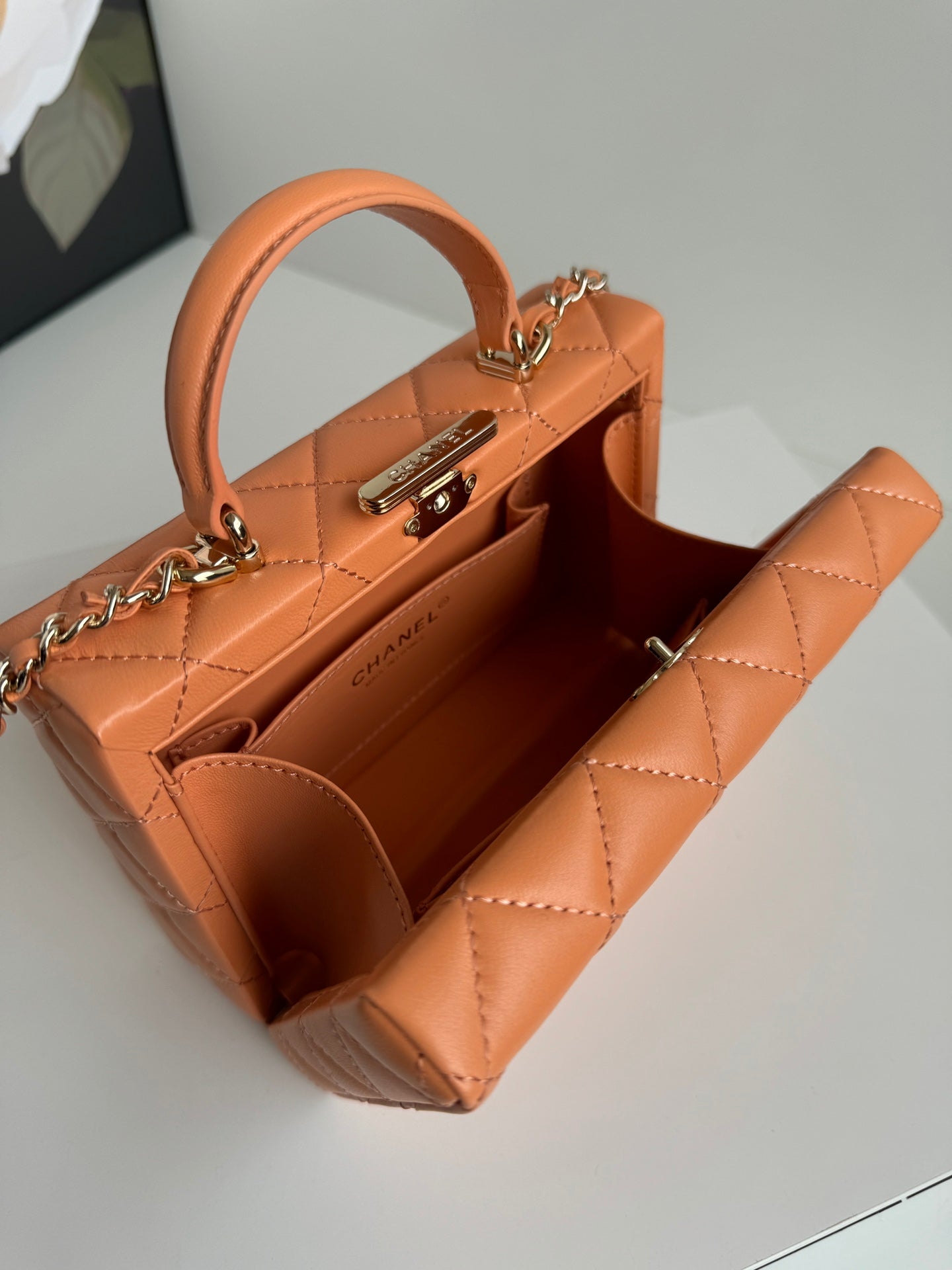 SMALL BOX BAG 18 IN CARROT LAMBSKIN GOLD HARDWARE