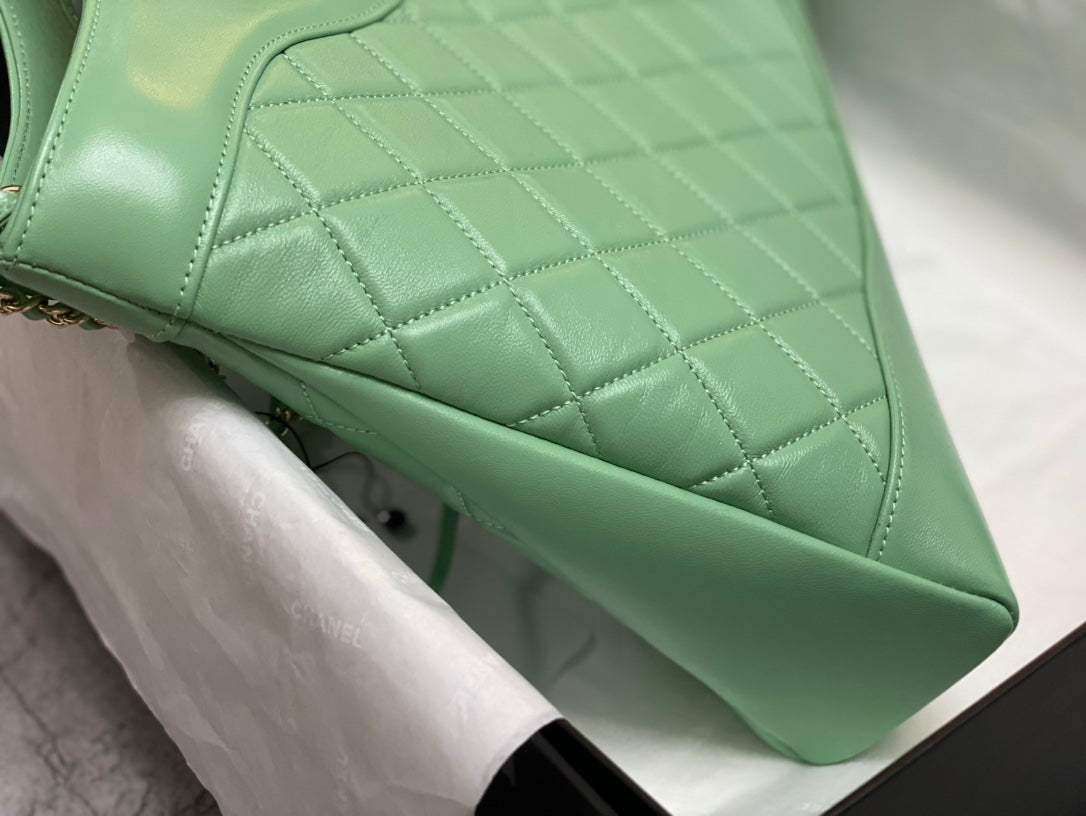 CC 39 LARGE SHOPPING BAG IN GREEN MINT CALFSKIN