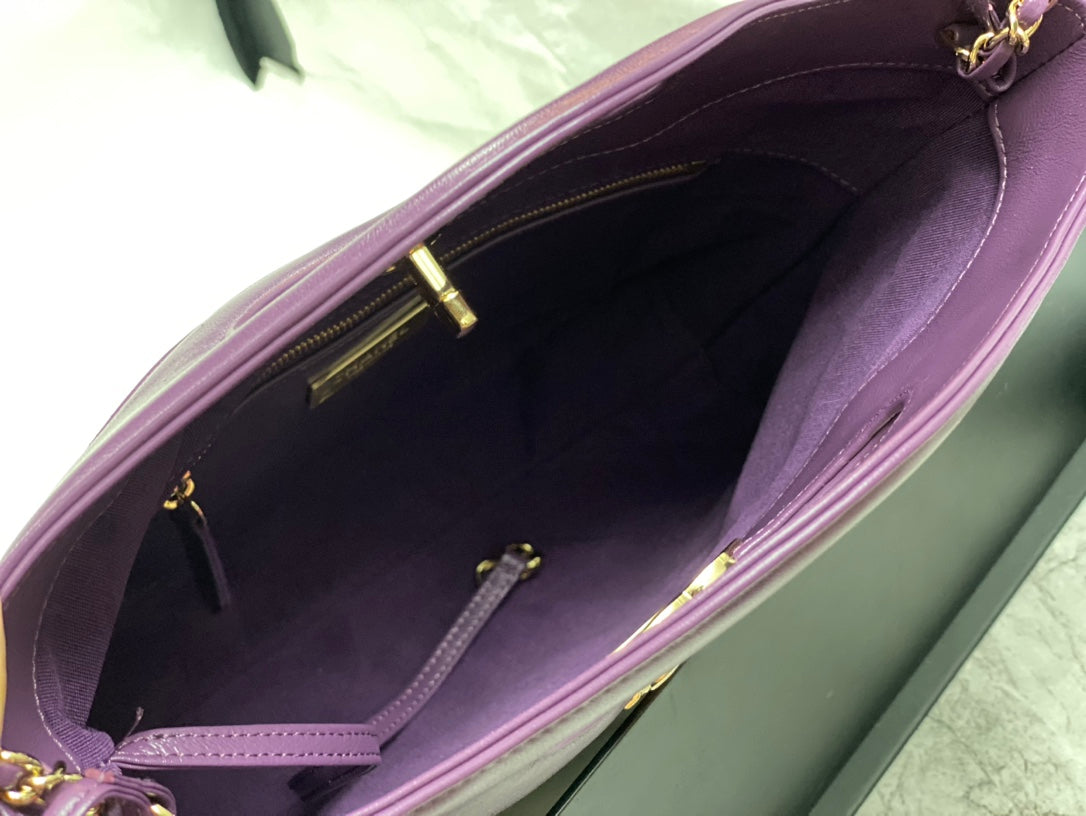 CC SMALL 30 SHOPPING BAG IN VIOLET PURPLE CALFSKIN