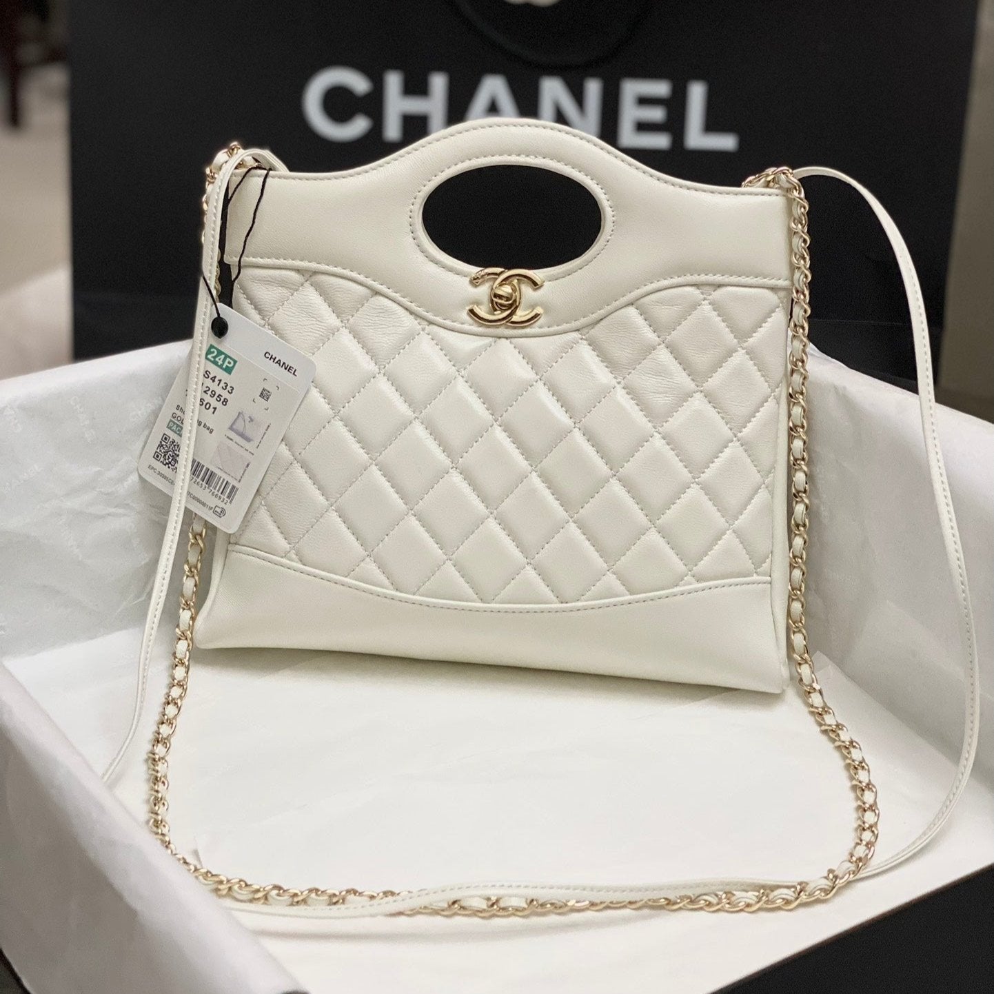 CC MINI 23 SHOPPING BAG IN WHITE CALFSKIN