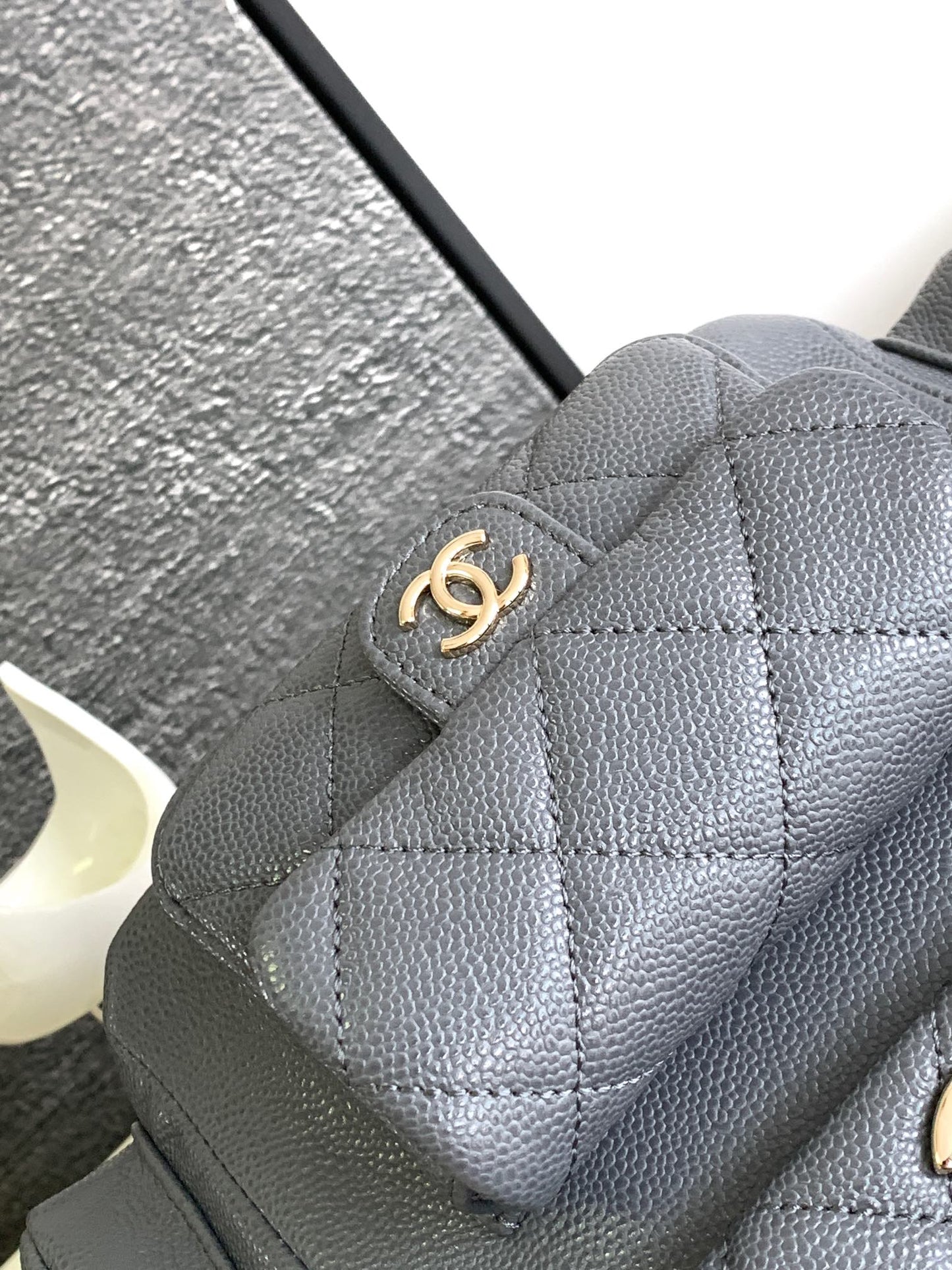 CC DUMA BACKPACK 21 IN DARK GREY CALFSKIN