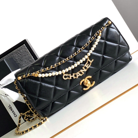 CC MEDIUM 27 CLASSIC FLAP BAG IN BLACK CALFSKIN WITH PEARL CHAIN