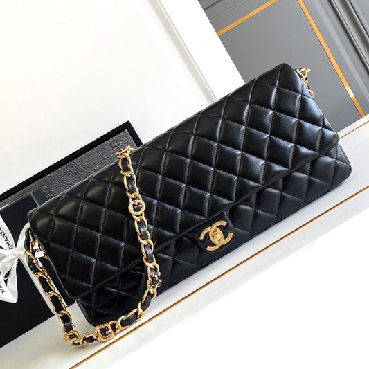 CC 38 MAXI CLUTCH BAG IN BLACK CALFSKIN