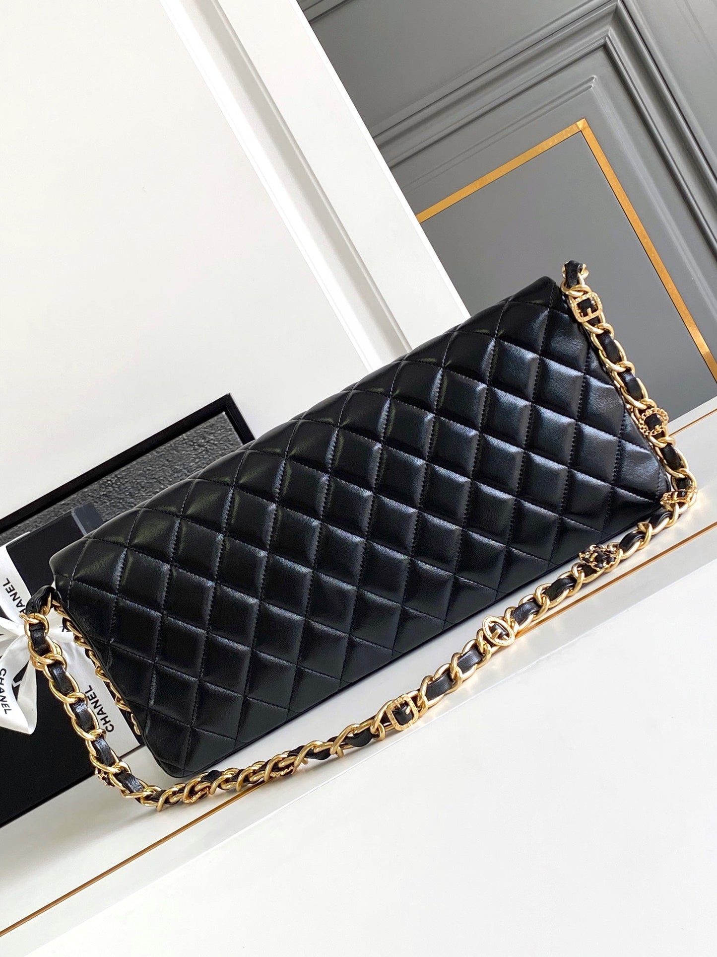 CC 38 MAXI CLUTCH BAG IN BLACK CALFSKIN